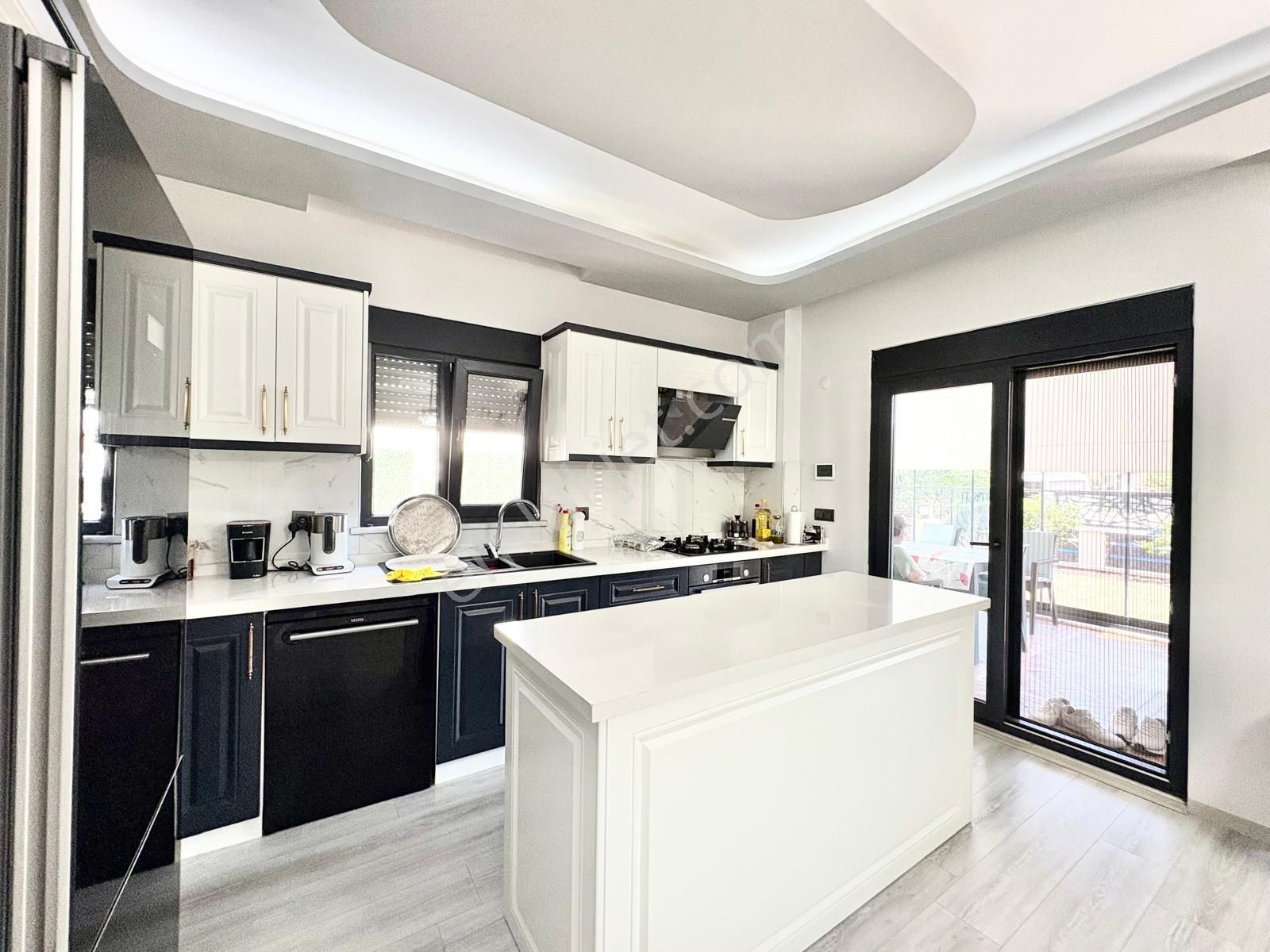 ▶ ▶ Akçay Körfez'den Özel Havuzlu Detaylarına Bayılacağınız 5+1 Satılık Villa - Görsel 9