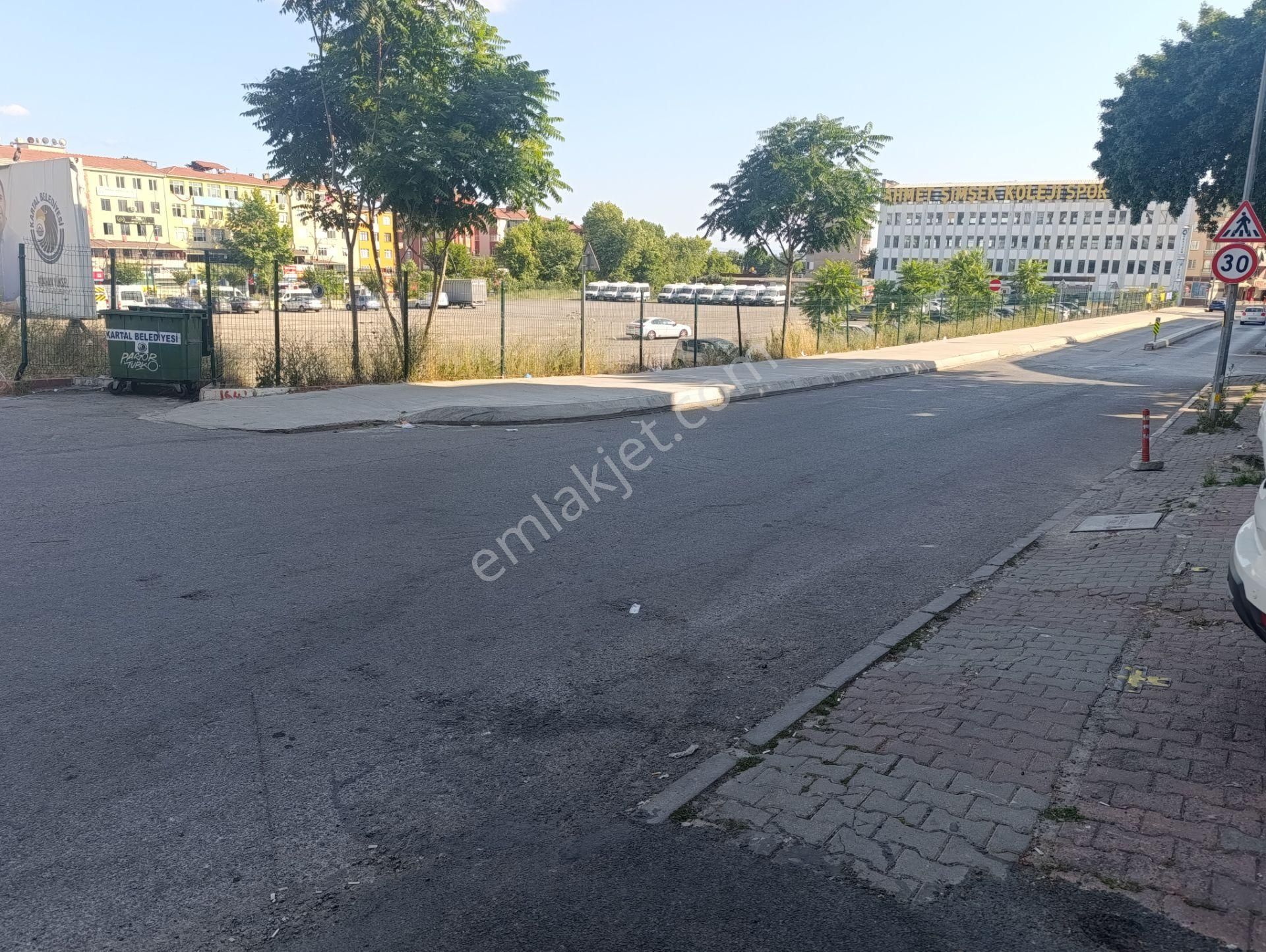 Kartal Kartal Karlıktepe Soğanlık Caddesi Üstünde Satılık 330m2 + 110m2 Bahçe - Görsel 12