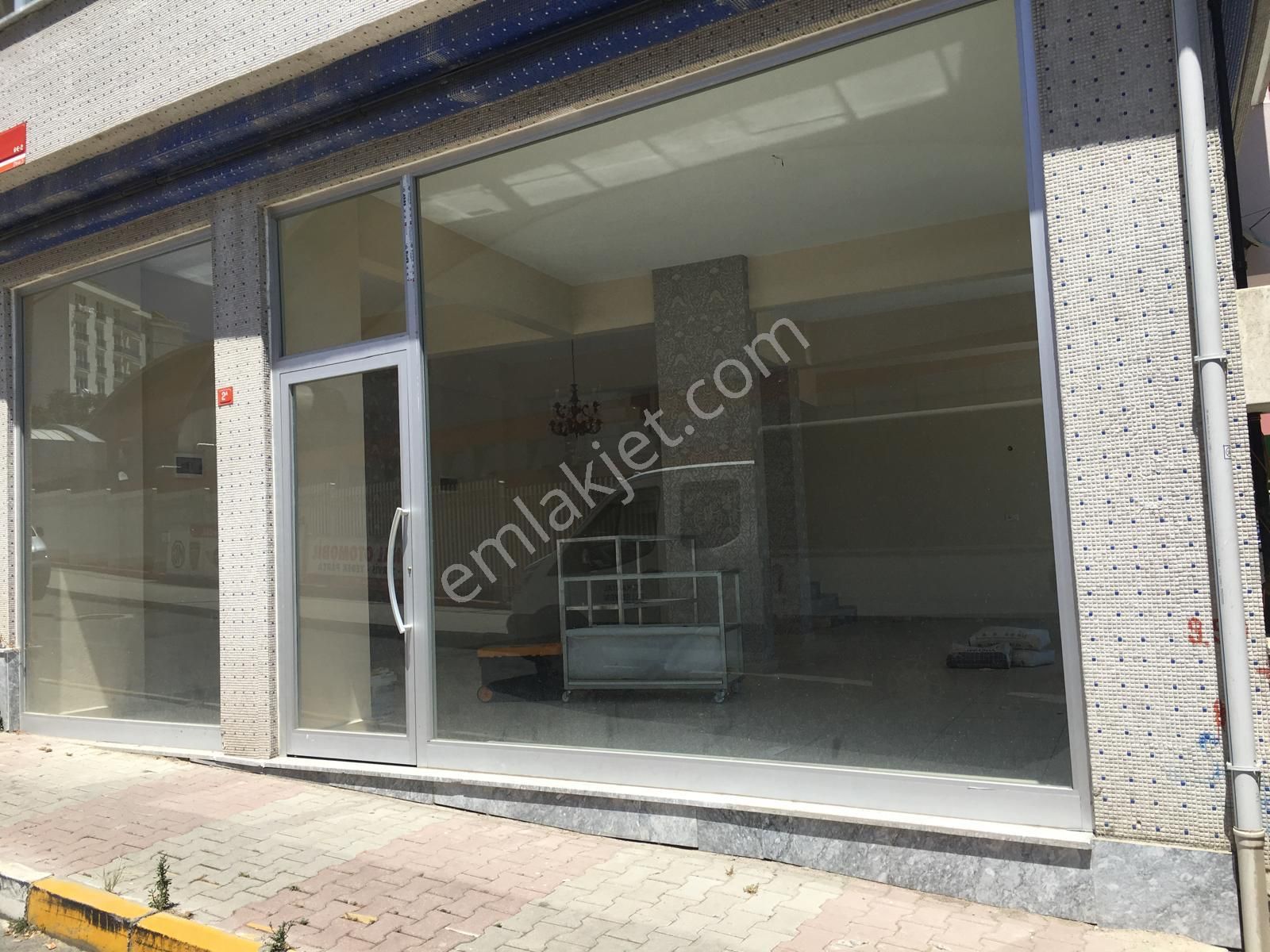 Kartal Kartal Karlıktepe Soğanlık Caddesi Üstünde Satılık 330m2 + 110m2 Bahçe - Görsel 6