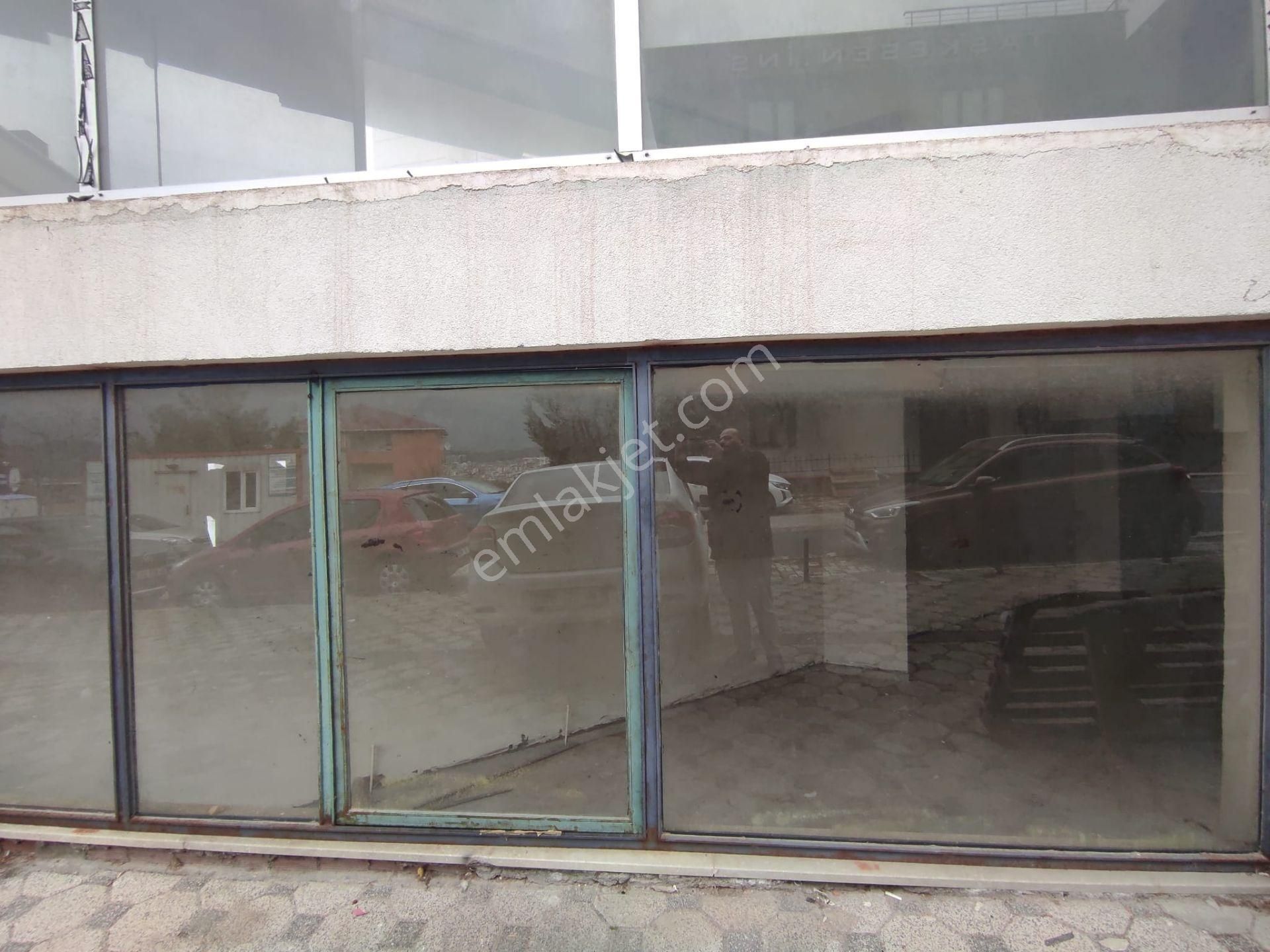 Yunusemre De Köşe Binada 2 Katlı Ferah Geniş Cephe - Görsel 20