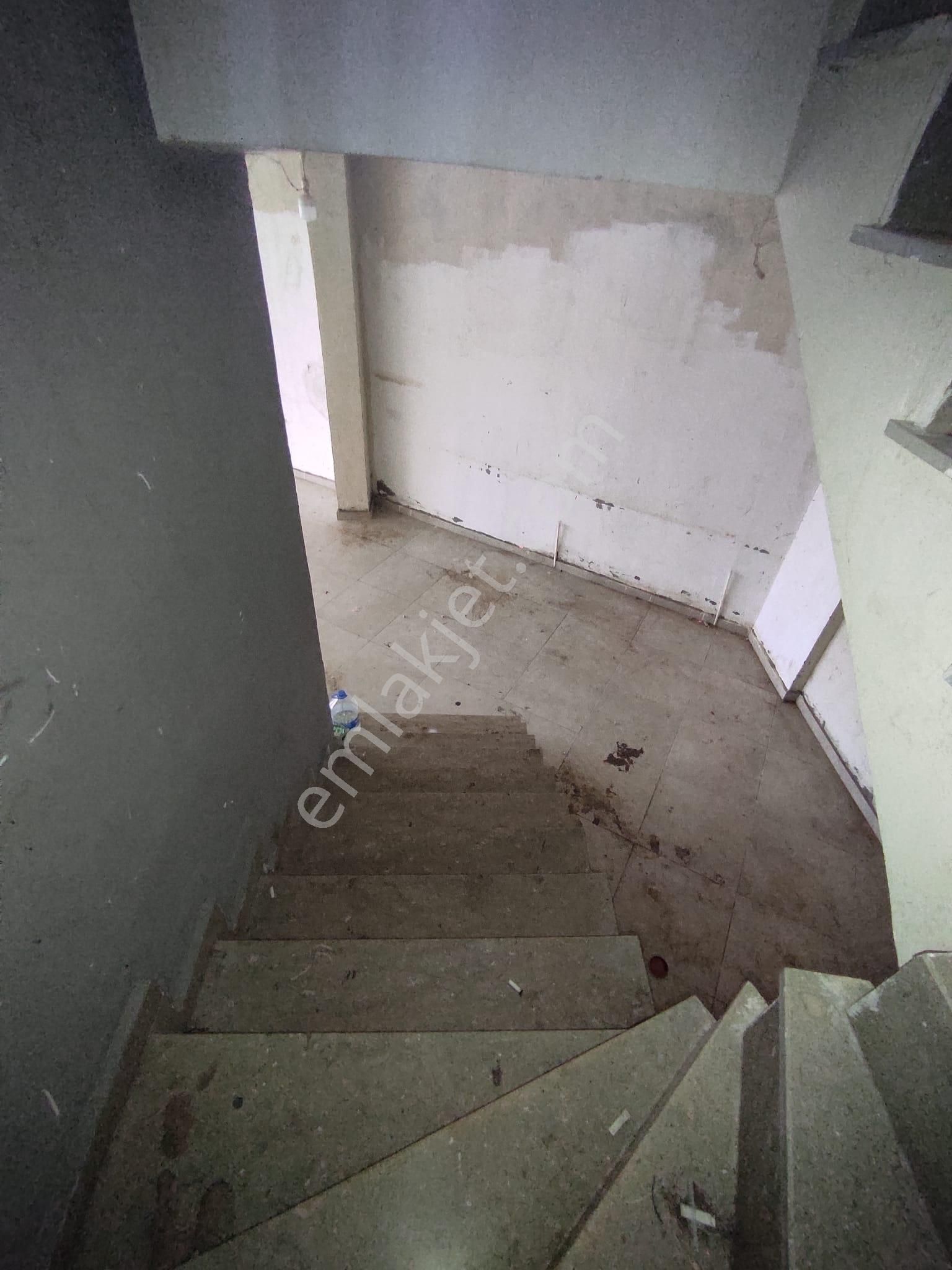 Yunusemre De Köşe Binada 2 Katlı Ferah Geniş Cephe - Görsel 17