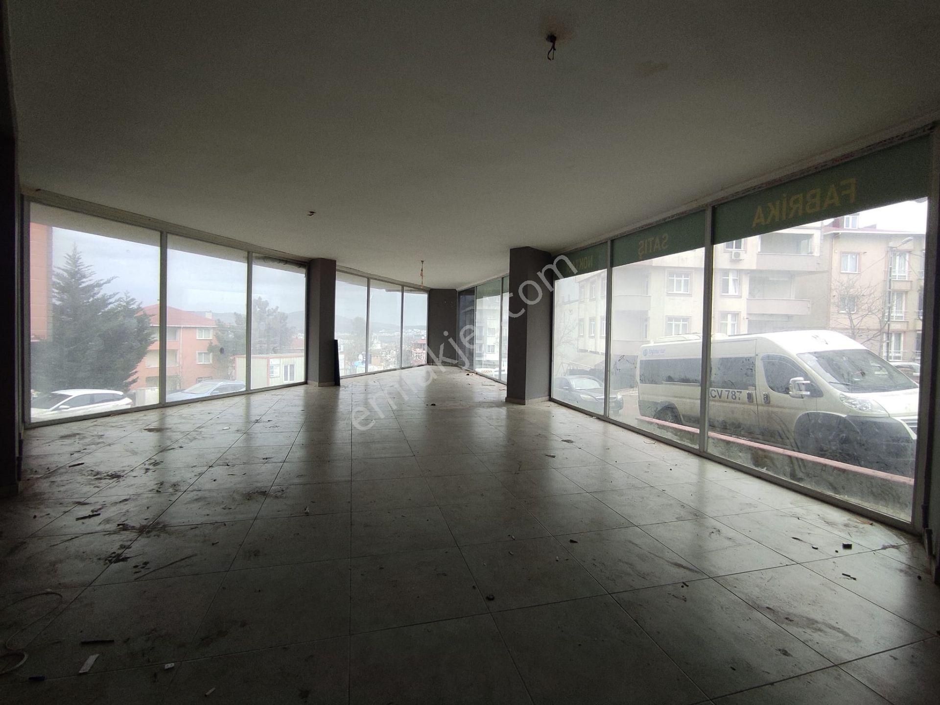 Yunusemre De Köşe Binada 2 Katlı Ferah Geniş Cephe - Görsel 13