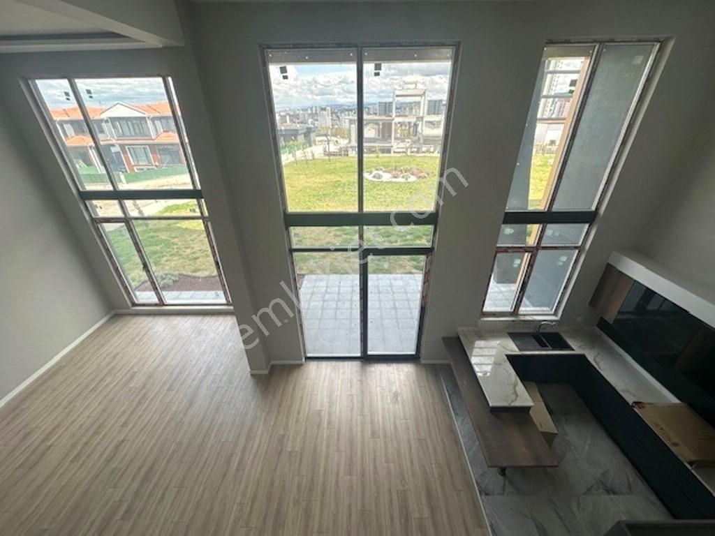 Haftanın Fırsatı Bağlıcada Villa Keyfinde Bahçeli 4+1 Loft Daire - Görsel 14