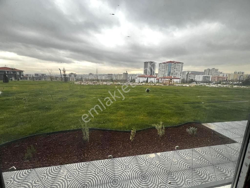 Haftanın Fırsatı Bağlıcada Villa Keyfinde Bahçeli 4+1 Loft Daire - Görsel 22