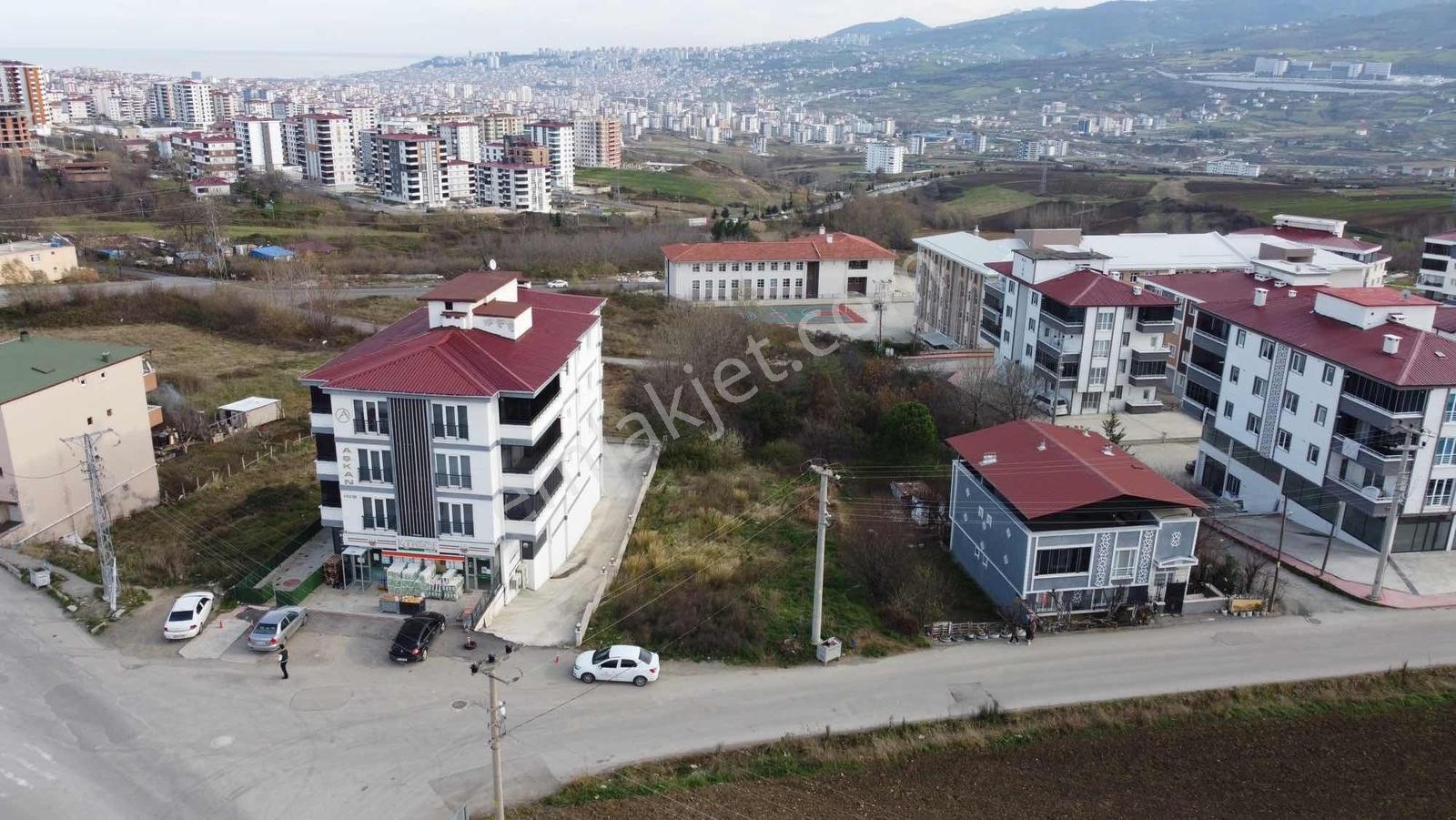 Yağmur Emlak'tan İlkadımda Satılık Veya Kat Karşlığı Arsa - Görsel 2