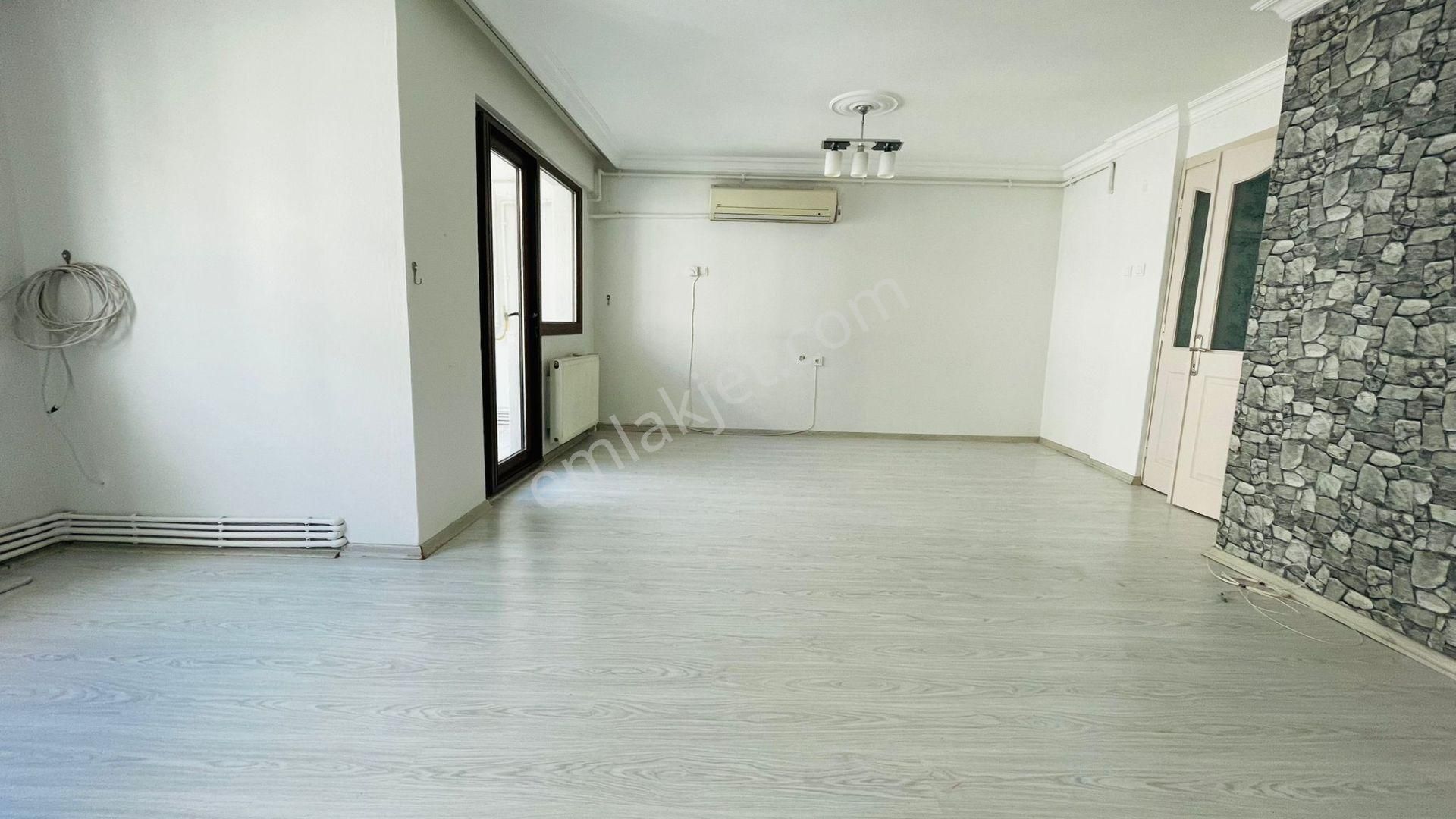 Gülyaka Mah. Emek Sitesinde Park Manzaralı Kiralık Daire - Görsel 8