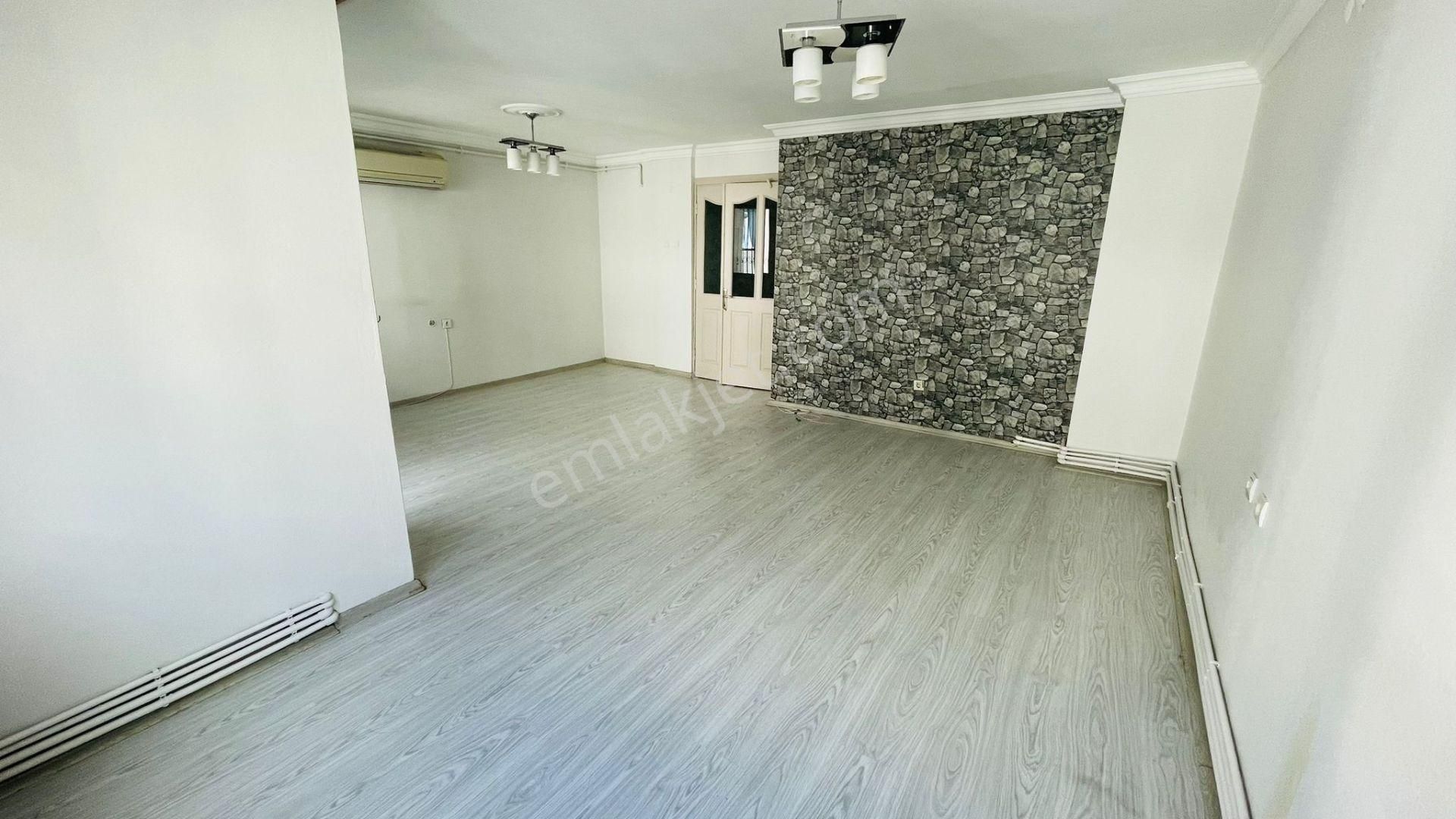 Gülyaka Mah. Emek Sitesinde Park Manzaralı Kiralık Daire - Görsel 10