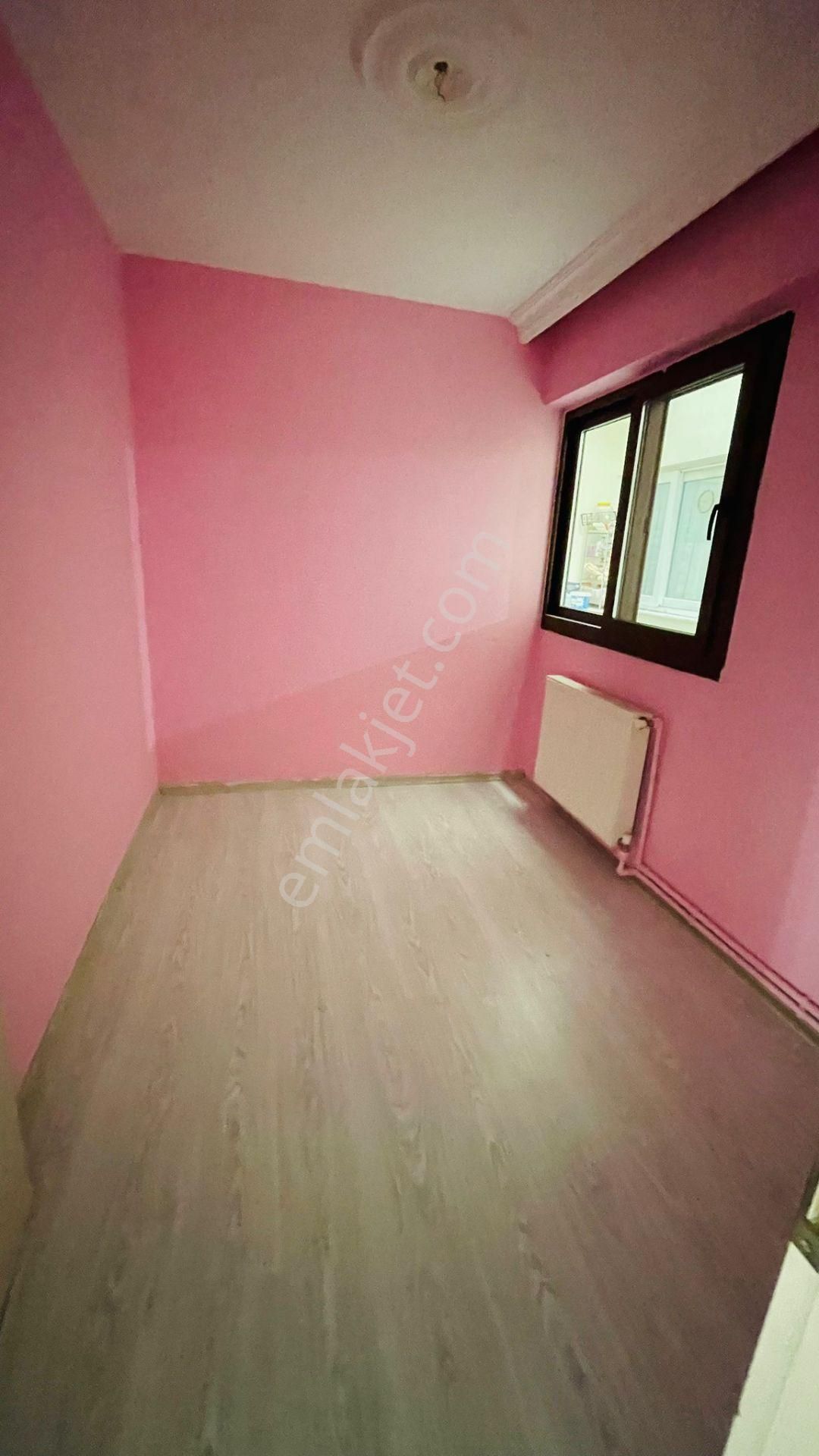 Gülyaka Mah. Emek Sitesinde Park Manzaralı Kiralık Daire - Görsel 18