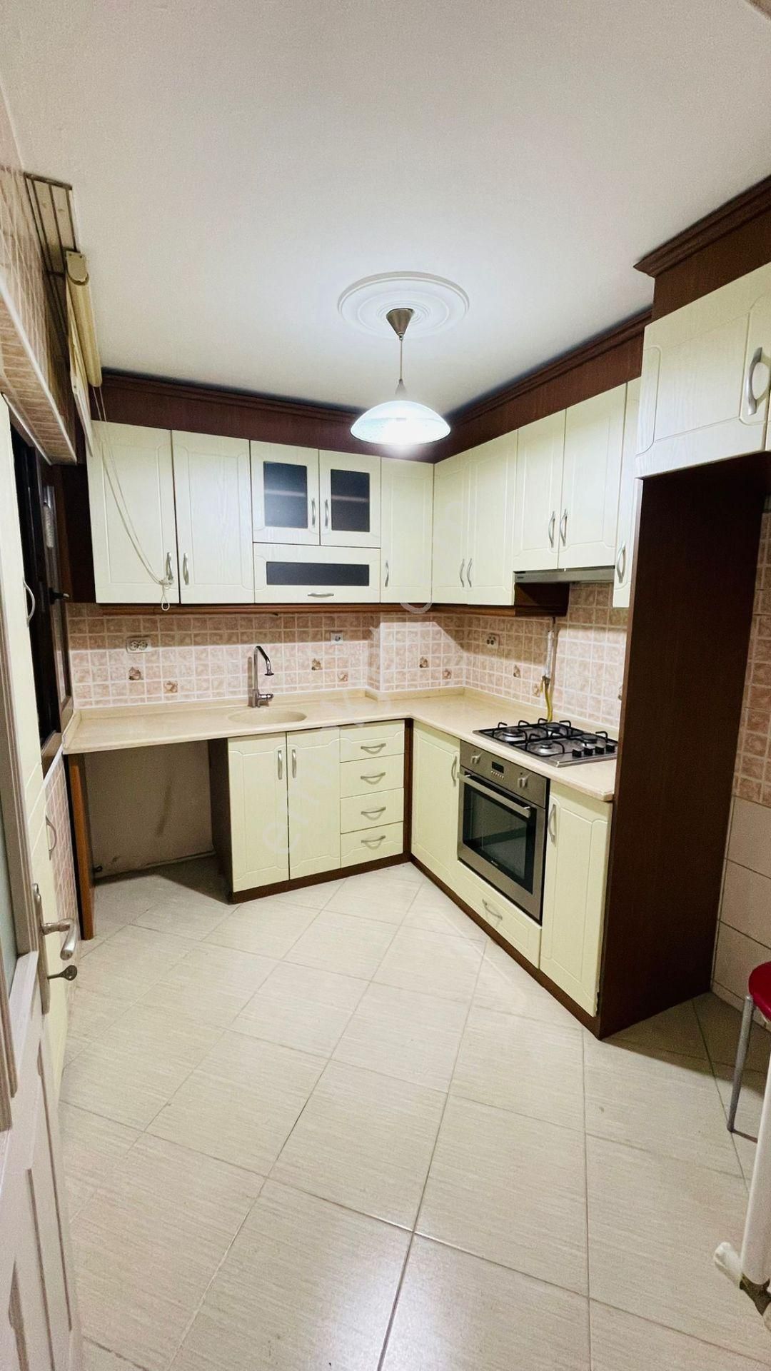 Gülyaka Mah. Emek Sitesinde Park Manzaralı Kiralık Daire - Görsel 2