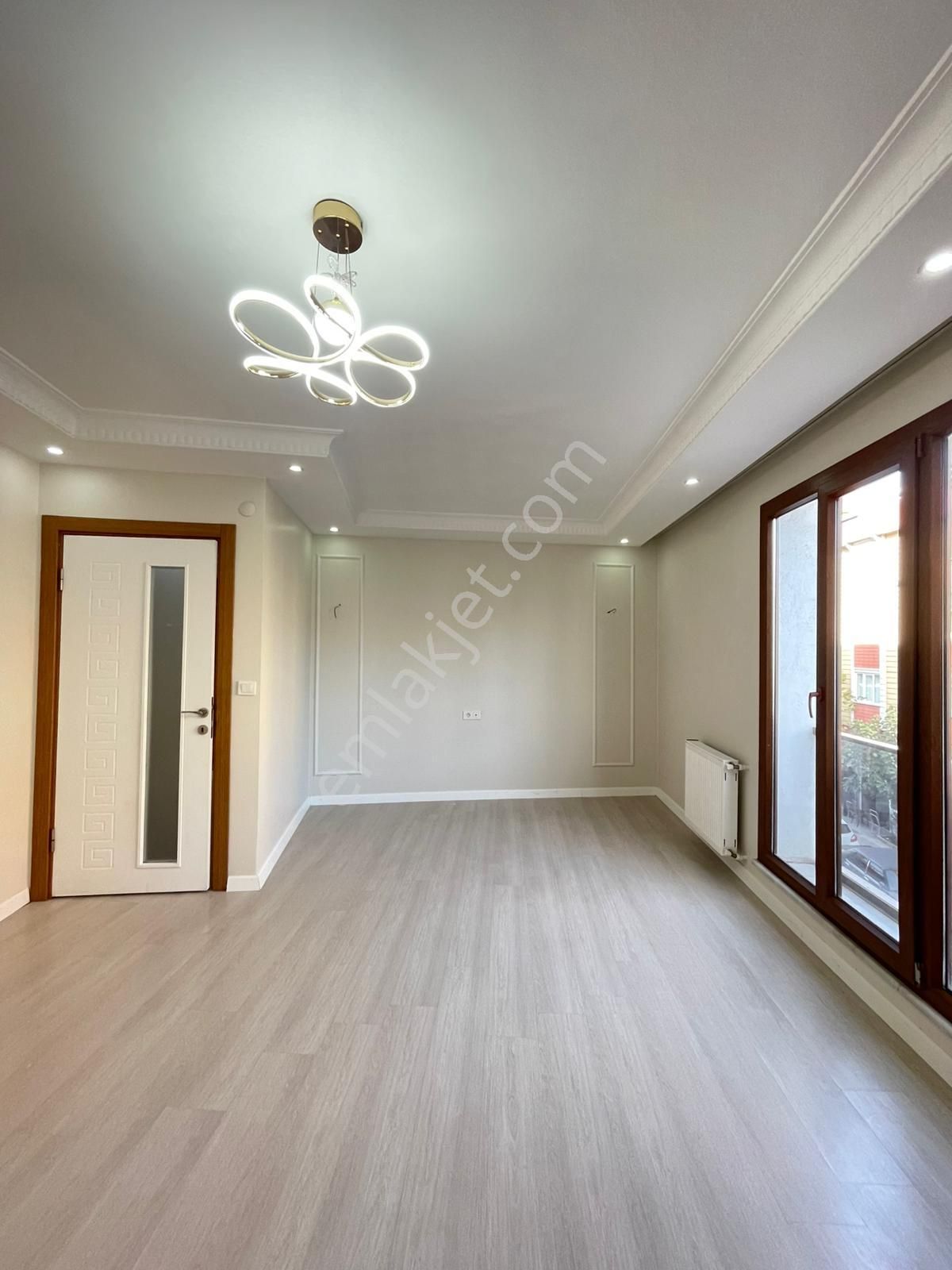 Ünverdi Caddesinde 2+1 2. Kat Kiralık Daire - Görsel 10