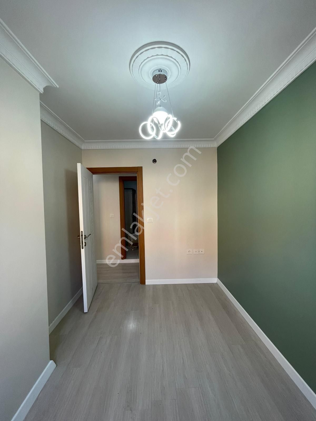 Ünverdi Caddesinde 2+1 2. Kat Kiralık Daire - Görsel 7