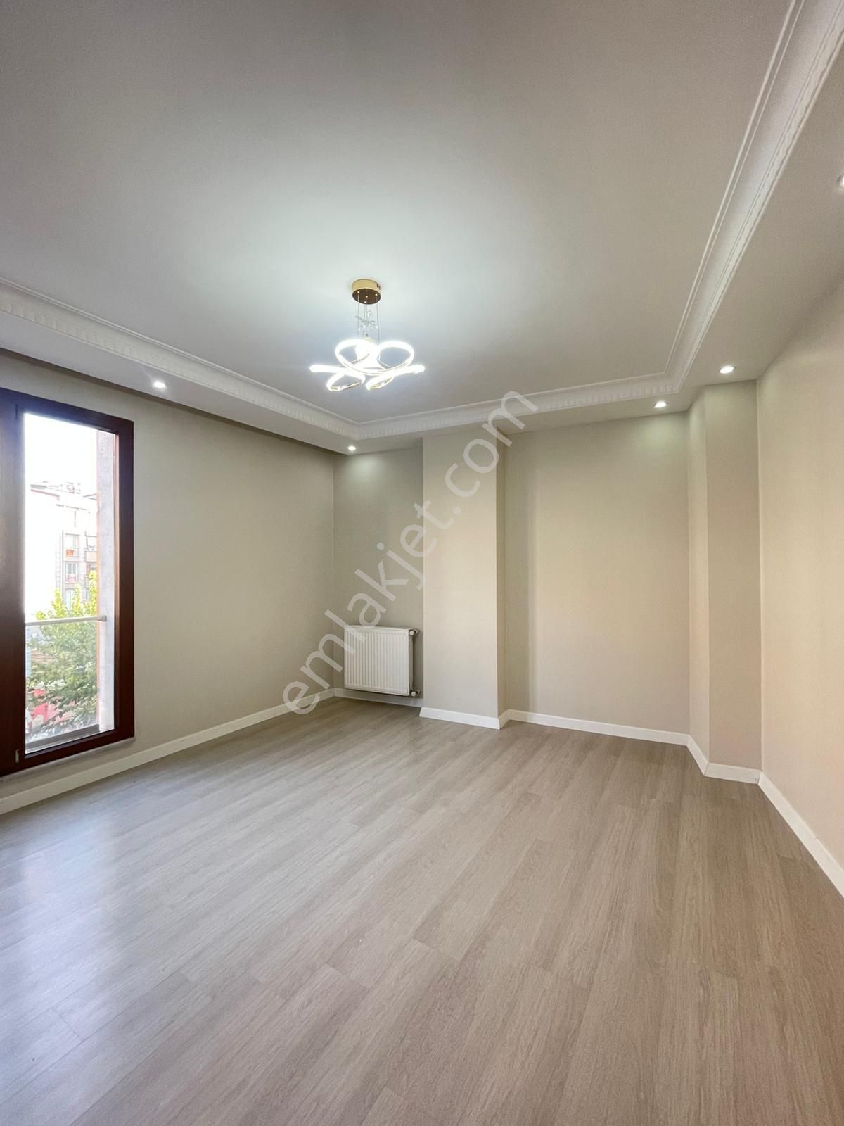 Ünverdi Caddesinde 2+1 2. Kat Kiralık Daire - Görsel 8