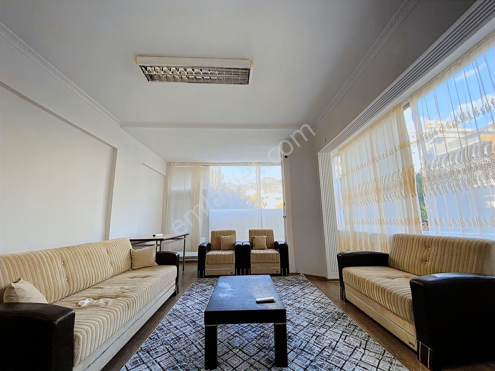 Alanya Merkezde Temiz,kullanışlı Kiralık 1+1 Ayrı Mutfak Daire - Görsel 3