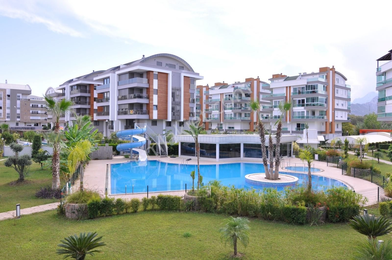 Site İçi 3+1 Arakat Kapalı Otoparklı, Jeneratörlü, Güvenlikli - Görsel 23