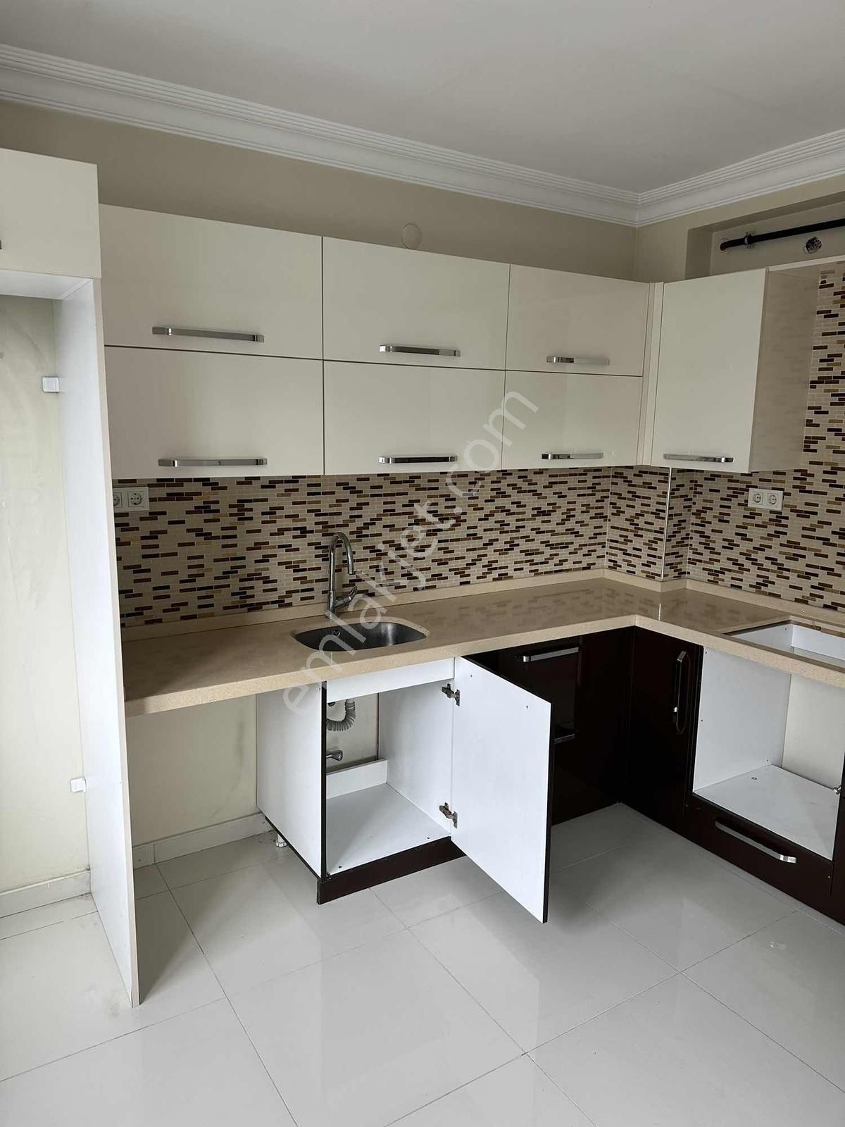 Rw Adaplatin'den Yeni Stada Yakın Çınaraltı Site 3+1 Kiralık Dai - Görsel 18