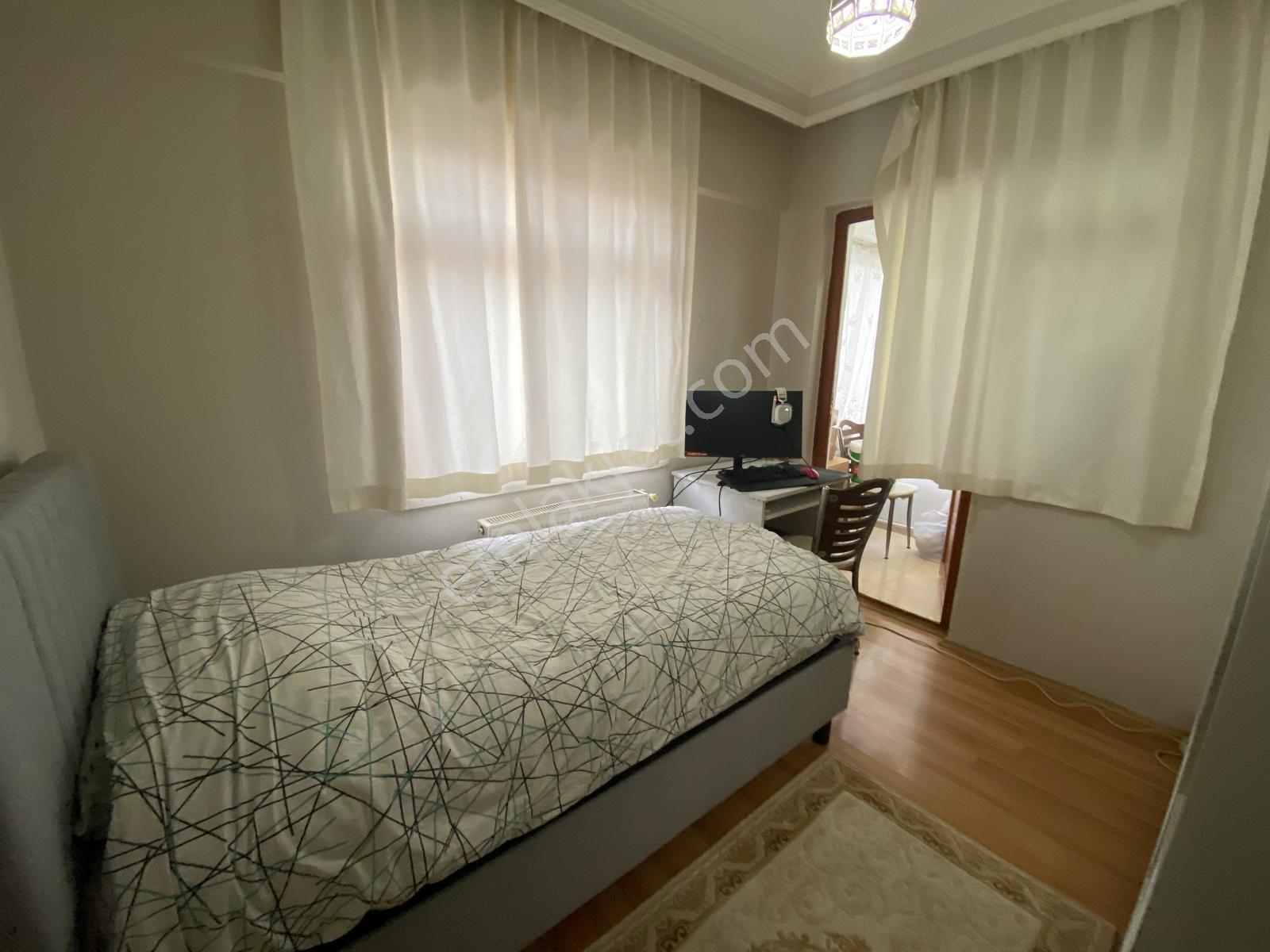 Hayal^den Malazgirt Mh^de Merkezi Konumda Ön Cp. Asansörlü Geniş 3+1 Bağımsz Daire - Görsel 13