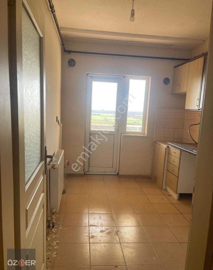 Öz-er Gayrimenkulden Satılık 3+1 Toki Dairesi