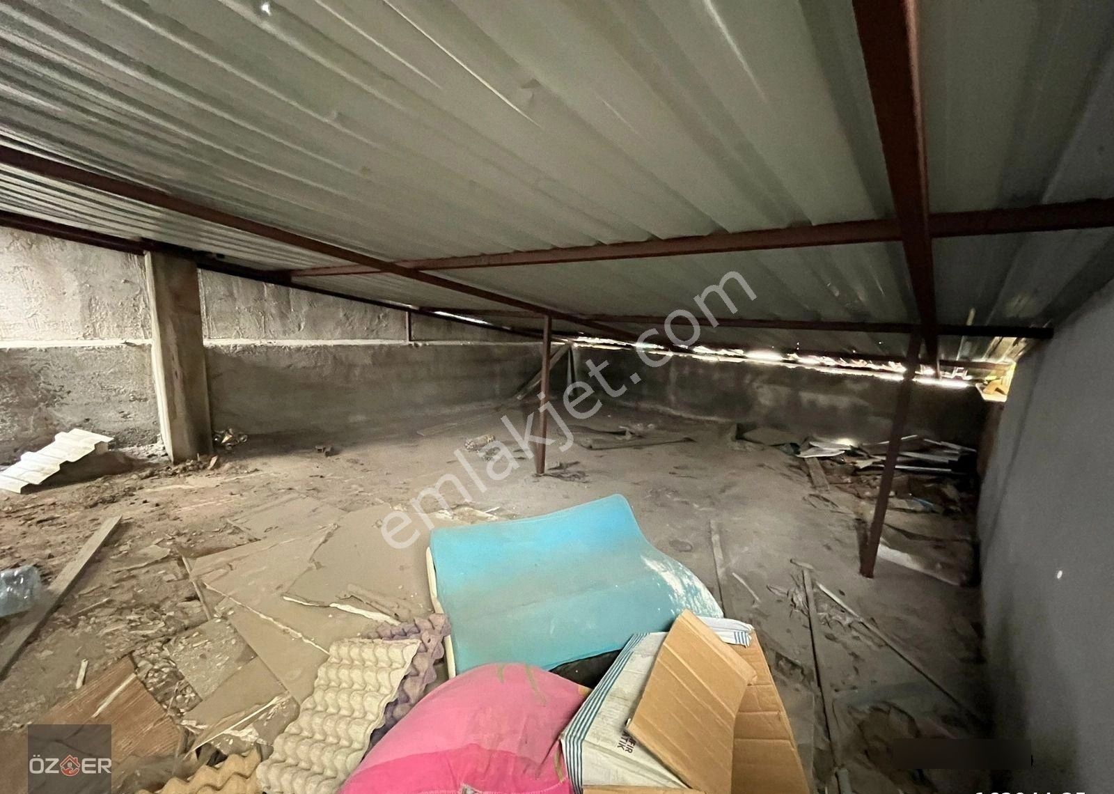 Öz-er Gayrimenkul'den Satılık 1+1 Dublex Daire - Görsel 3