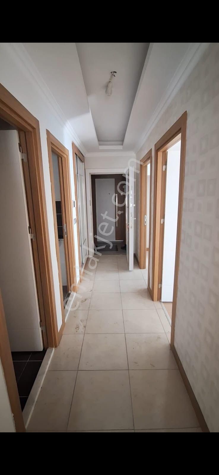 Merkezde Tramvay Yakını K.otoparklı Havuzlu Sitede 2+1 Daireler - Görsel 2