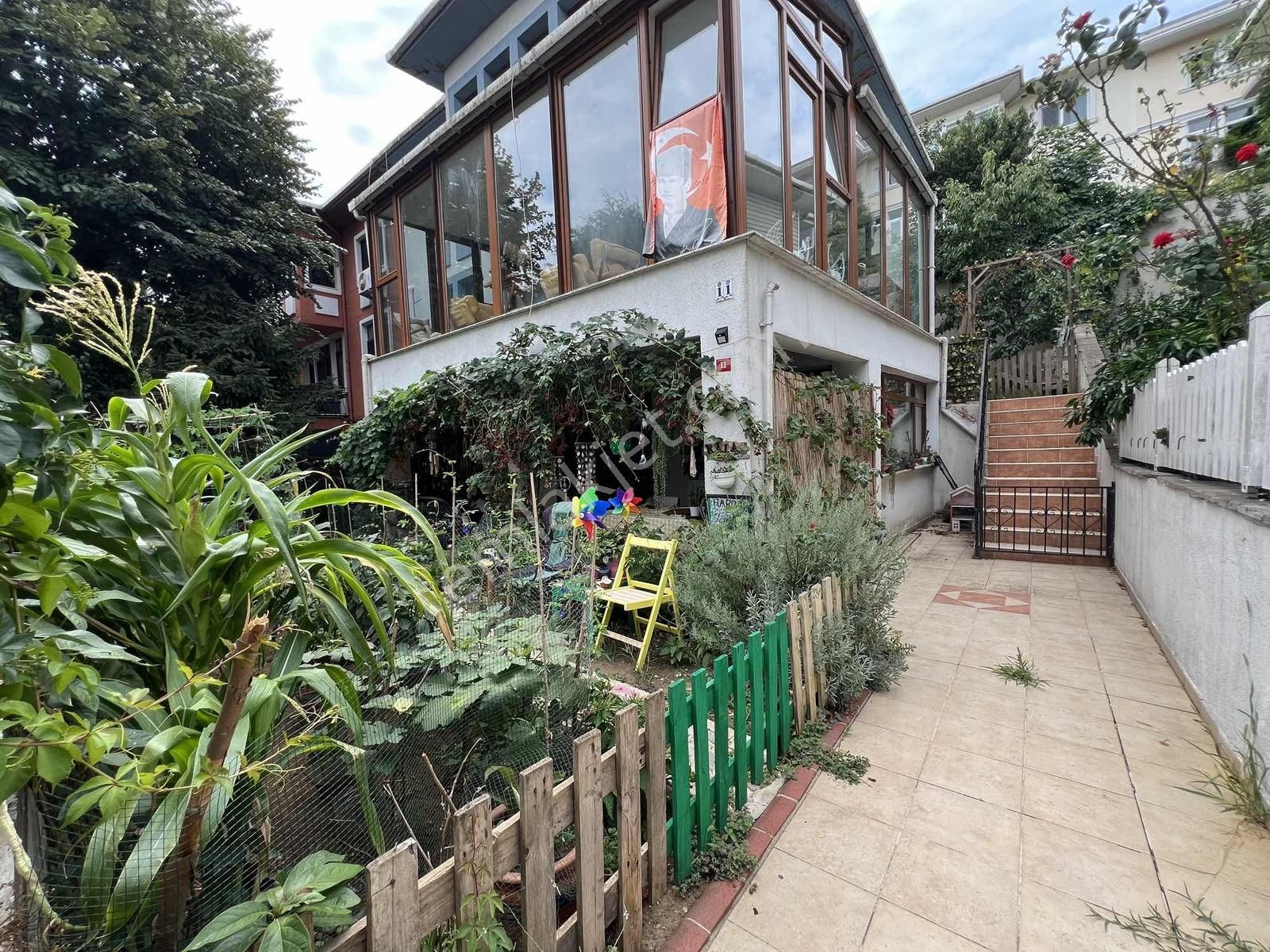 Çengelköy Ata-2 Sitesi___iyi Konumda 400 M2 Fourlex Villa - Görsel 25