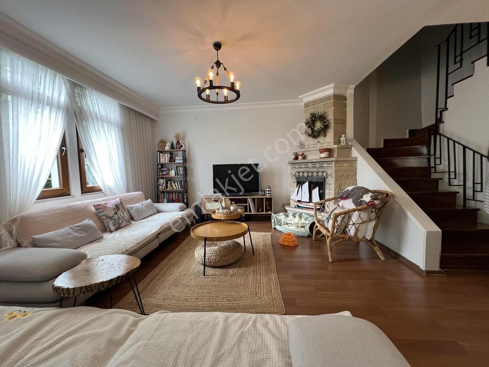 Çengelköy Ata-2 Sitesi___iyi Konumda 400 M2 Fourlex Villa - Görsel 20