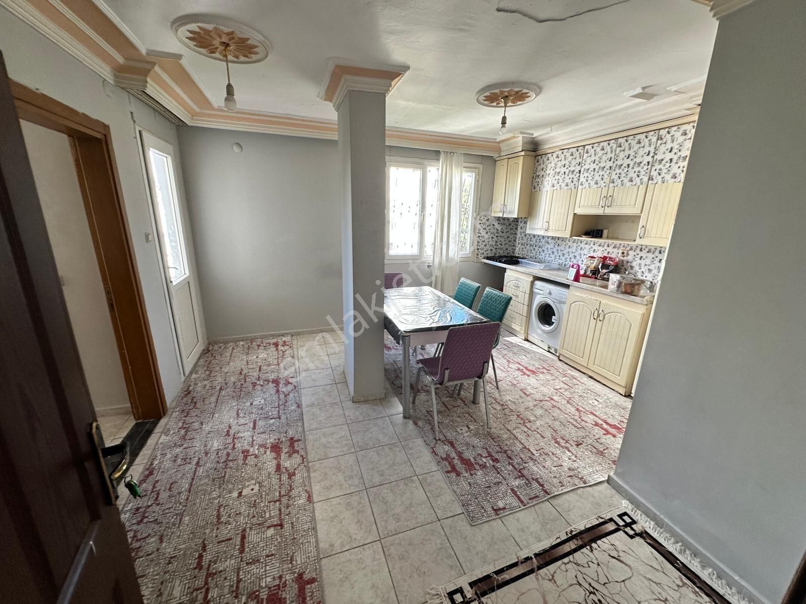 Beyaz Evler Mahallesi Eşyalı Daire 1+1