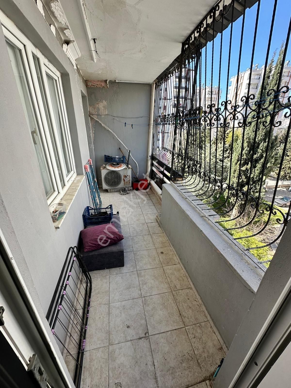 Beyaz Evler Mahallesi Eşyalı Daire 1+1 - Görsel 11