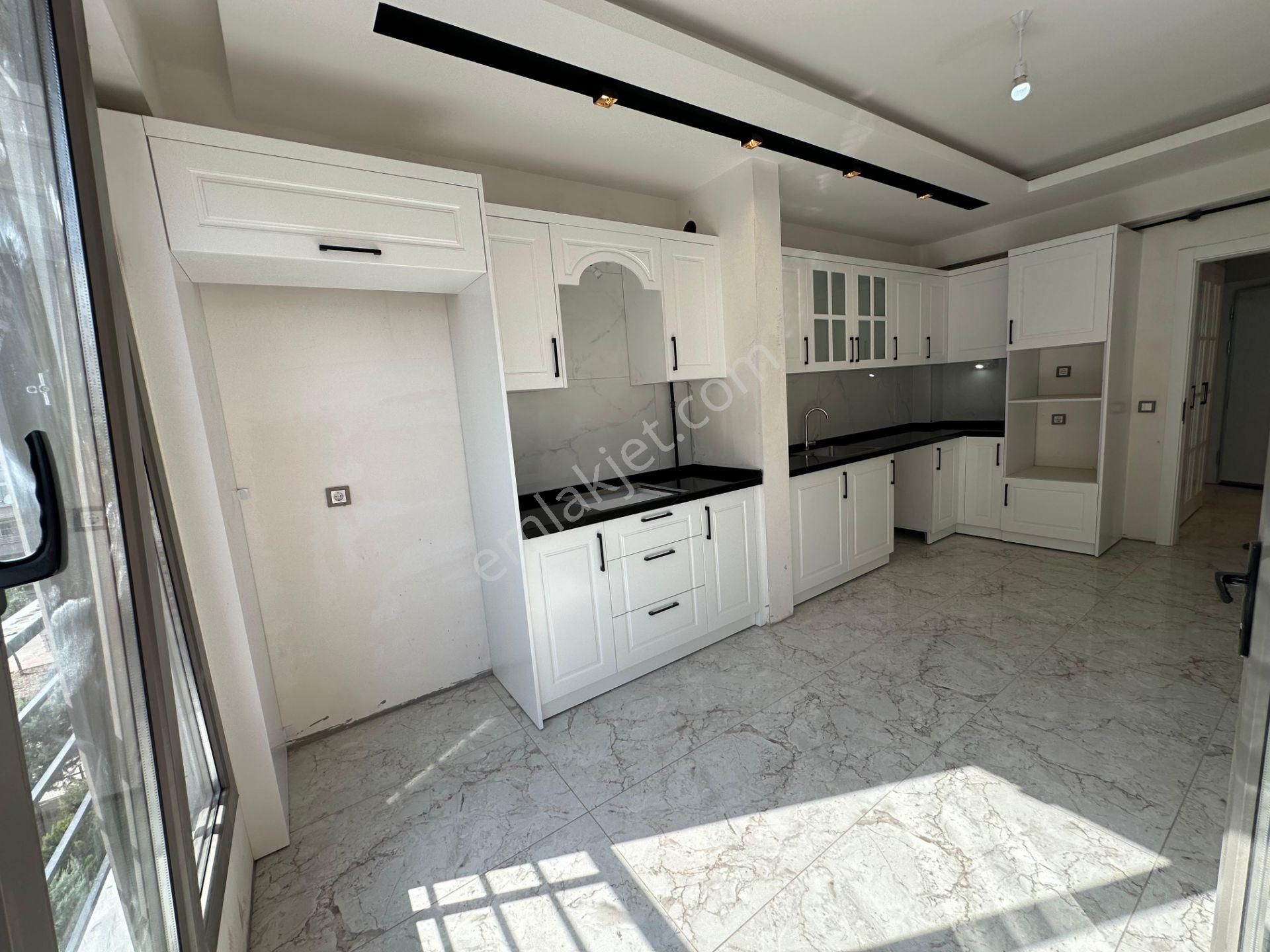 Sancak Mah’de Garden Otel Arkası Satılık Sıfır Kapalı Otoparklı 3+1 Lüks Sıfır Daireler