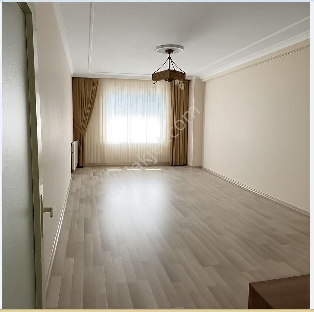 Nilvest'ten Sgk Ve Adliye'ye Yakın, Kullanışlı, Çift Cepheli 3+1 - Görsel 3