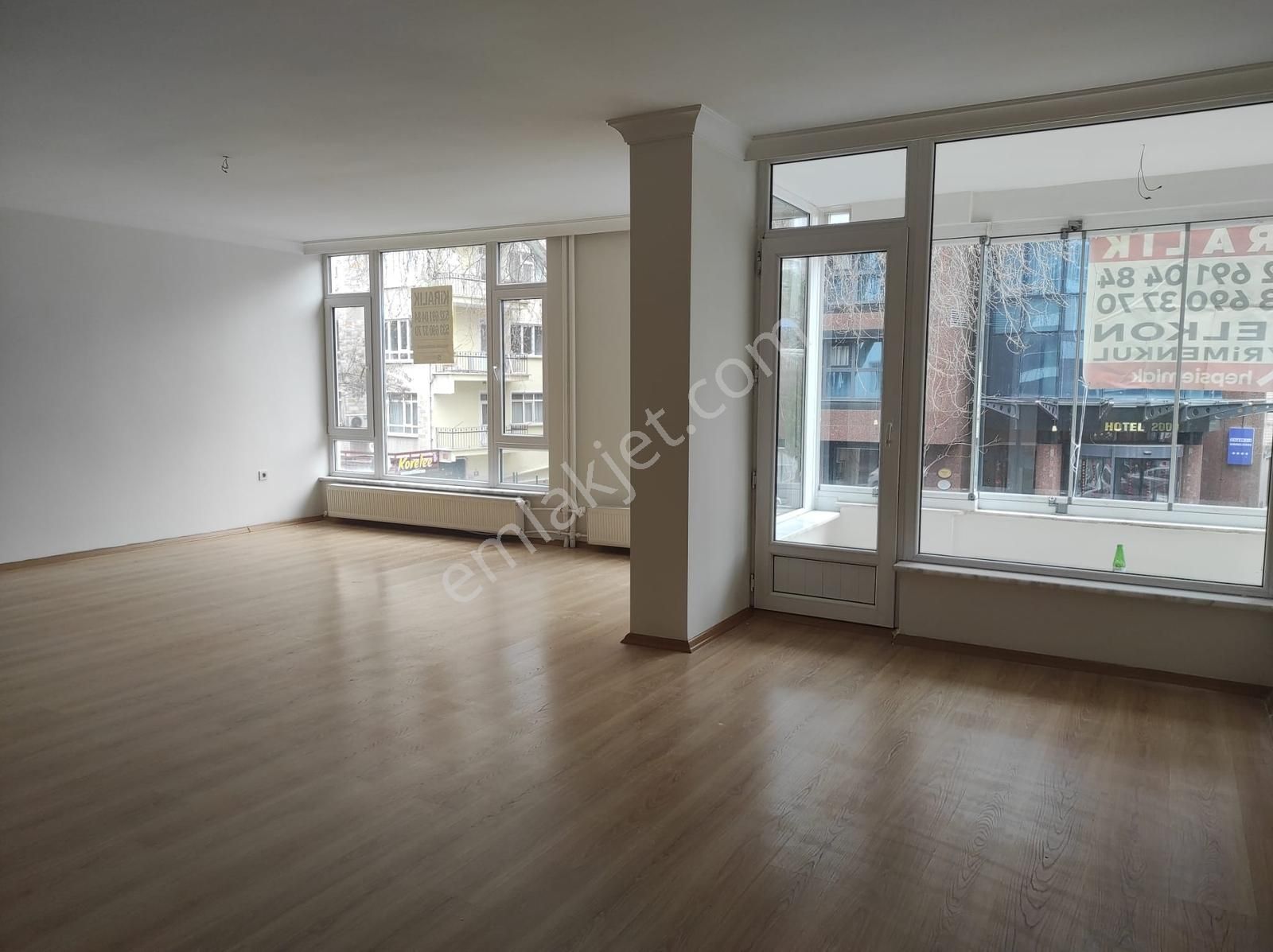 Çankaya Bestekar'da Ön-yan-arka,üç Cephe,150m2,yapılı,4+1+kiler - Görsel 22