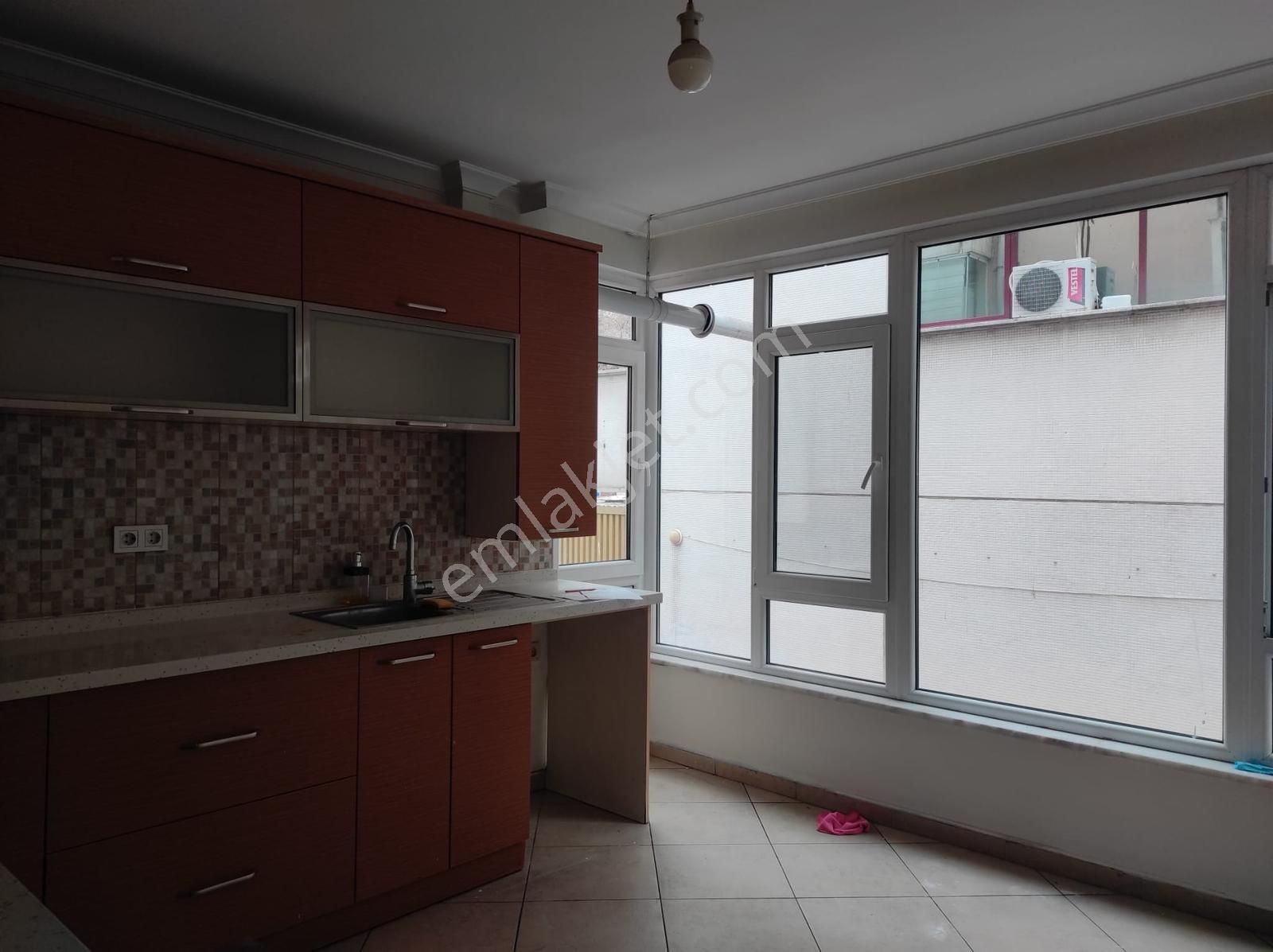 Çankaya Bestekar'da Ön-yan-arka,üç Cephe,150m2,yapılı,4+1+kiler - Görsel 13