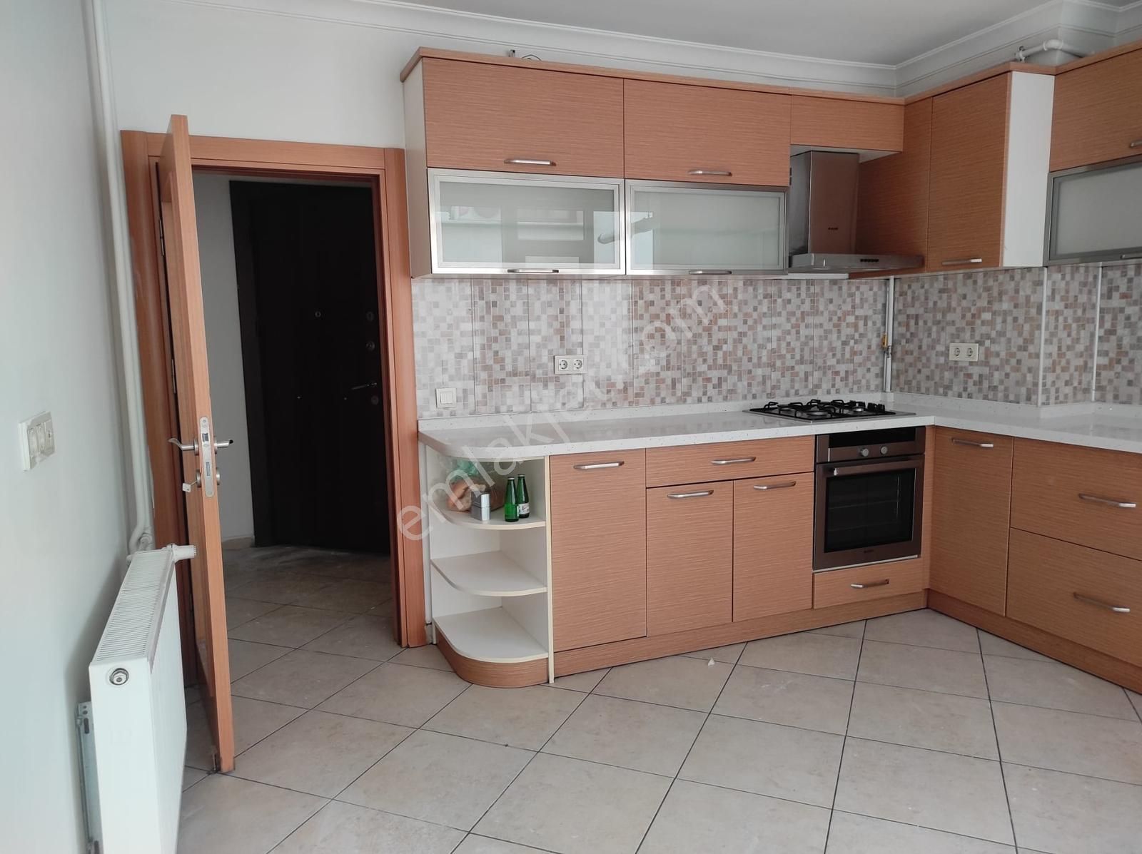 Çankaya Bestekar'da Ön-yan-arka,üç Cephe,150m2,yapılı,4+1+kiler - Görsel 12