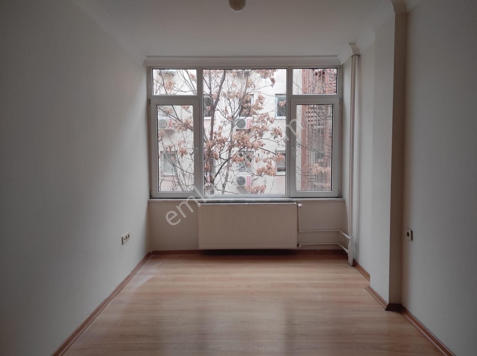 Çankaya Bestekar'da Ön-yan-arka,üç Cephe,150m2,yapılı,4+1+kiler - Görsel 19