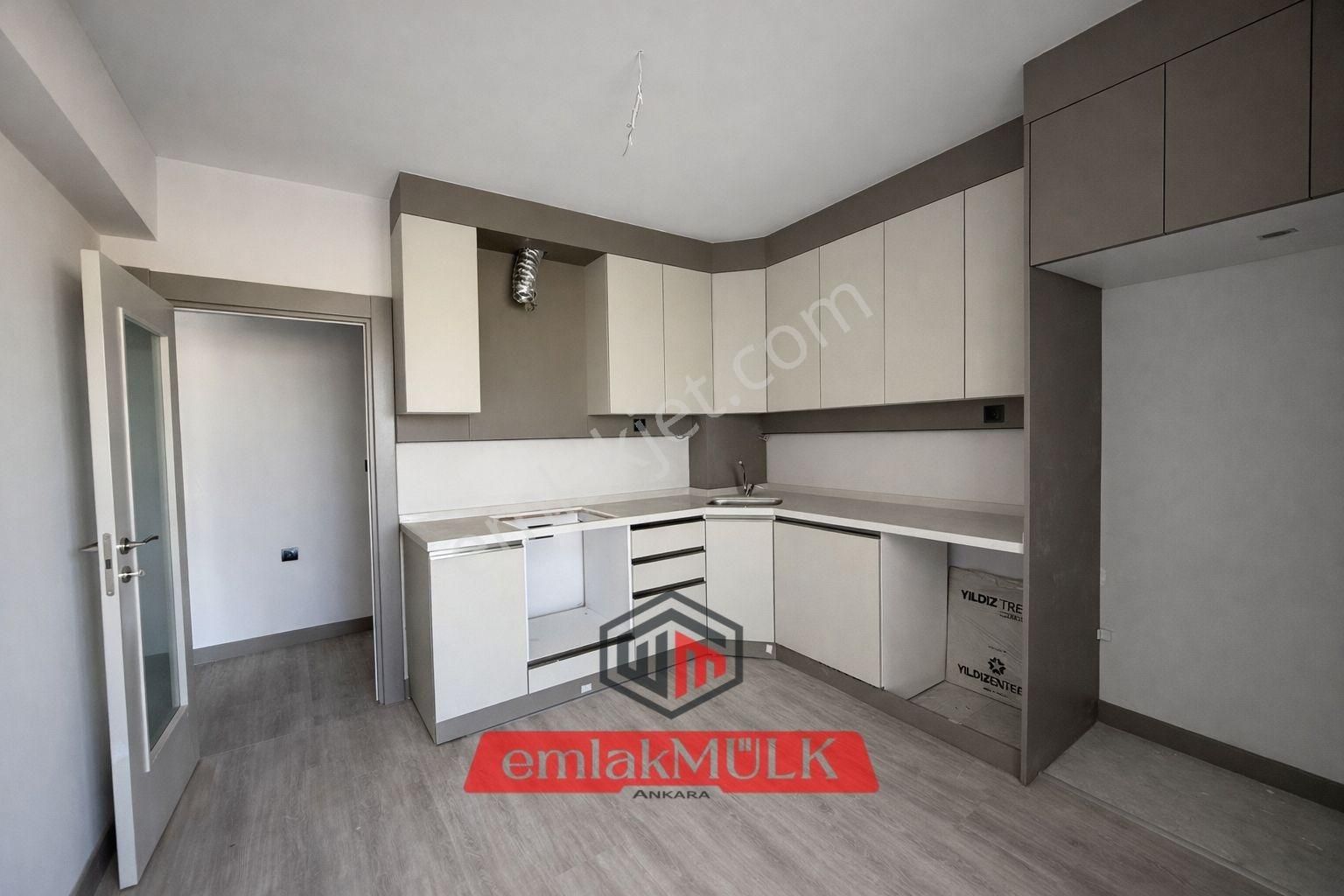 Emlakmülk'ten Yukarıyurtçu'da Geniş Balkonlu 2+1 Satılık Daire - Görsel 26