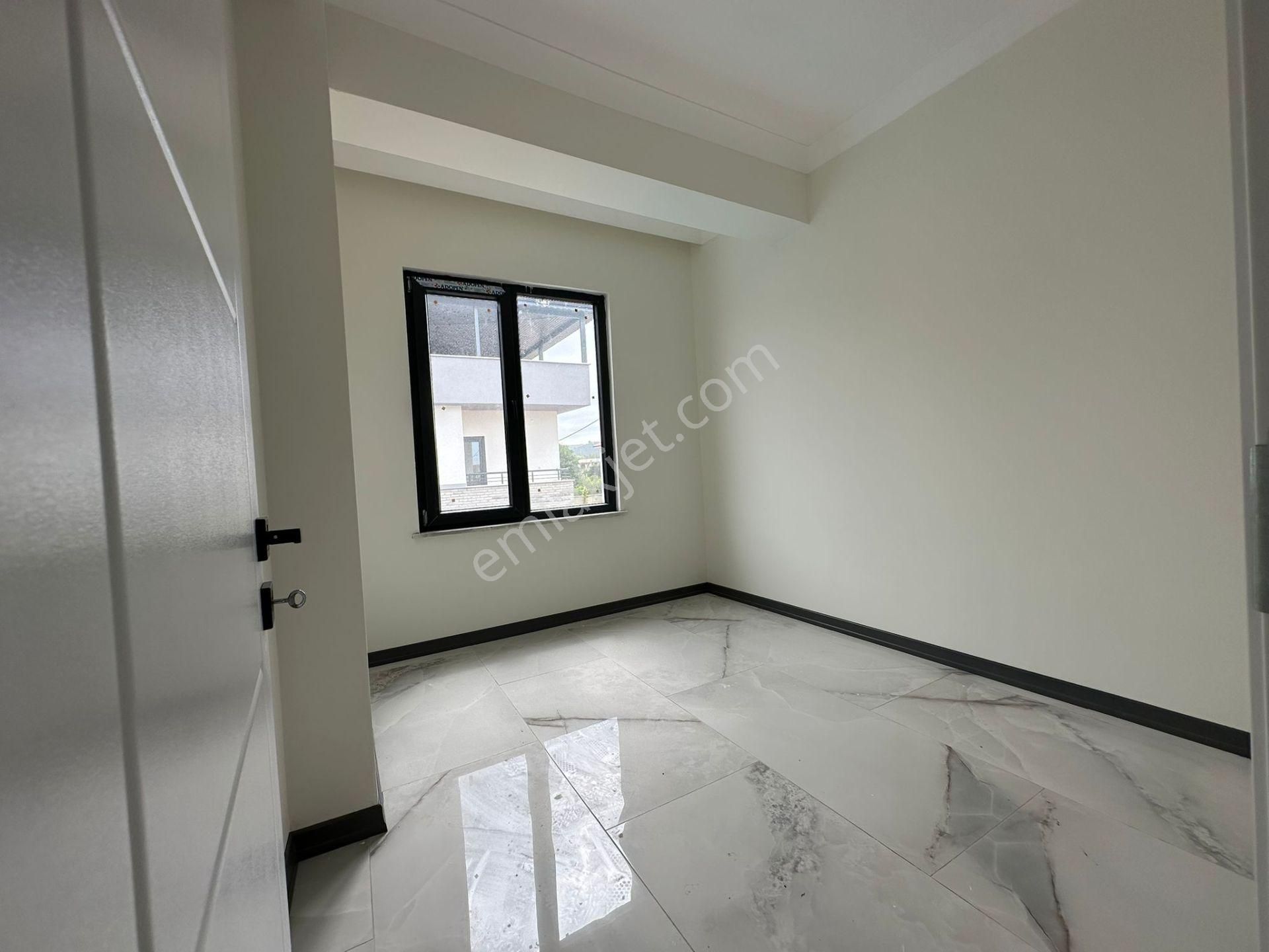 Müstakil Bahçeli Ve Havuzlu Teraslı Lüks Tripleks - Görsel 10