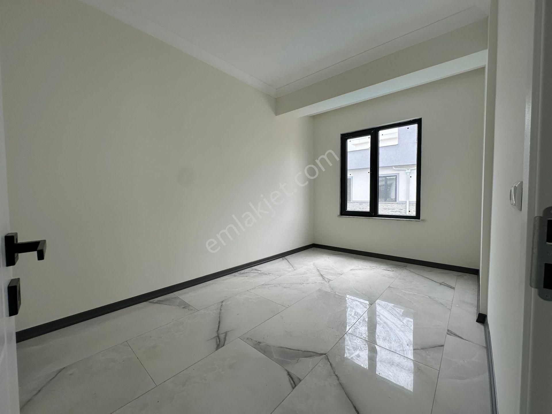 Müstakil Bahçeli Ve Havuzlu Teraslı Lüks Tripleks - Görsel 13