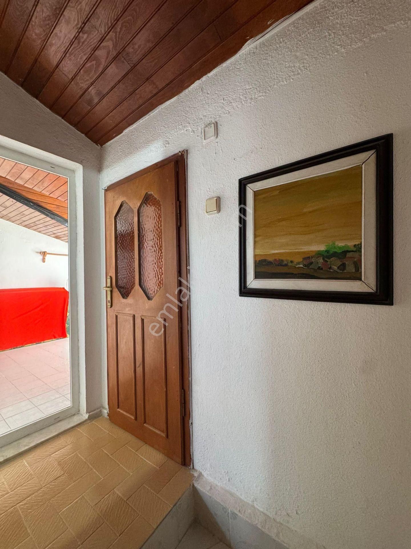 Ayvalık Altınova’da Deniz Manzaralı Müstakil Bahçeli 4+1 Tripleks Villa - Görsel 25