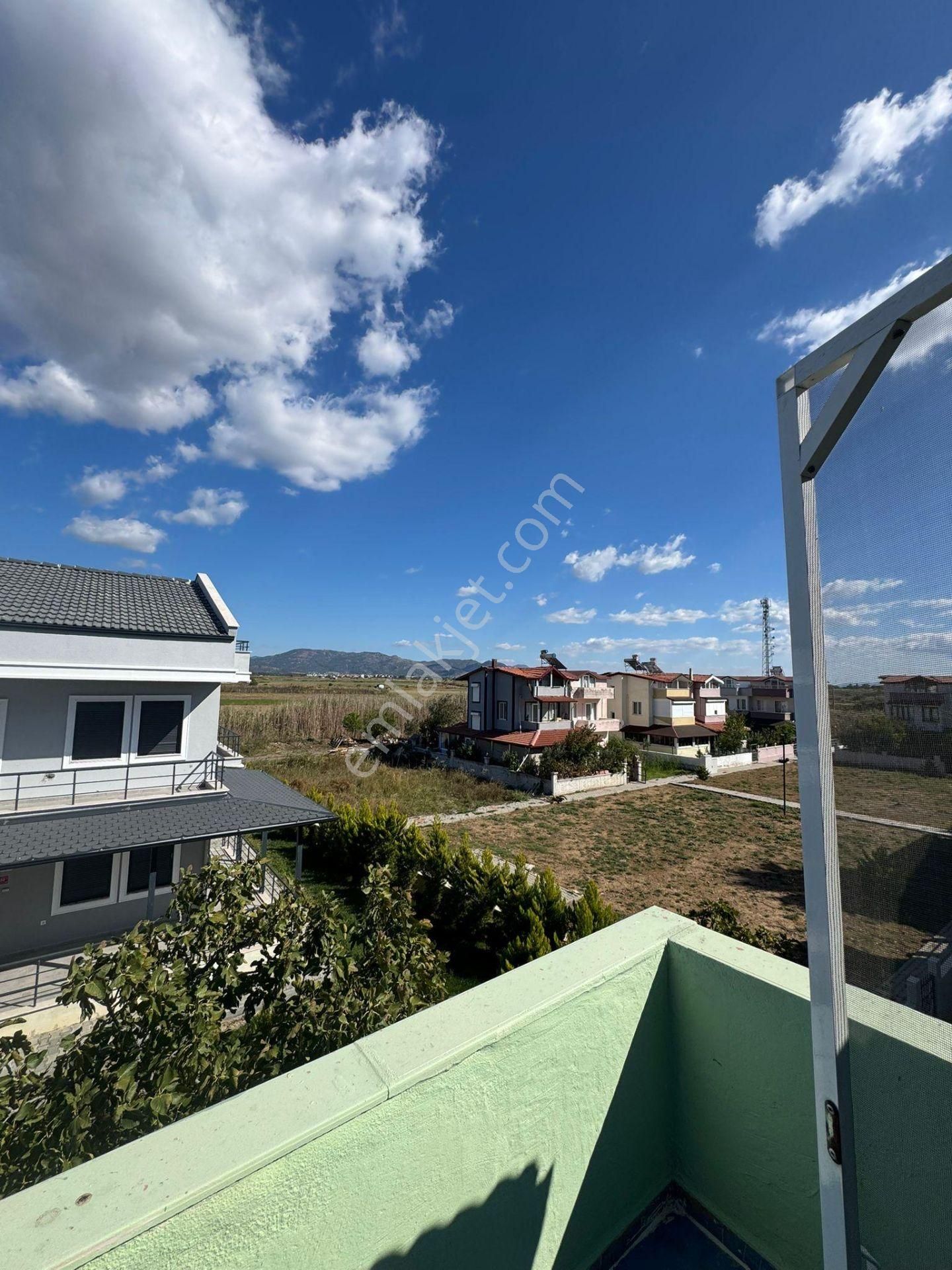 Ayvalık Altınova’da Deniz Manzaralı Müstakil Bahçeli 4+1 Tripleks Villa - Görsel 30