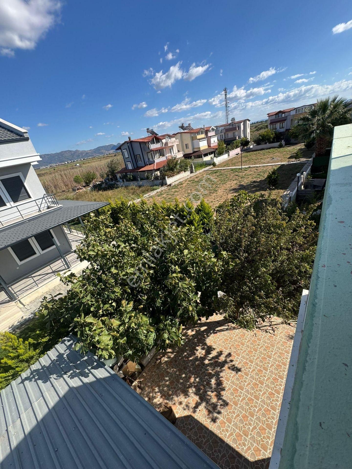 Ayvalık Altınova’da Deniz Manzaralı Müstakil Bahçeli 4+1 Tripleks Villa - Görsel 31