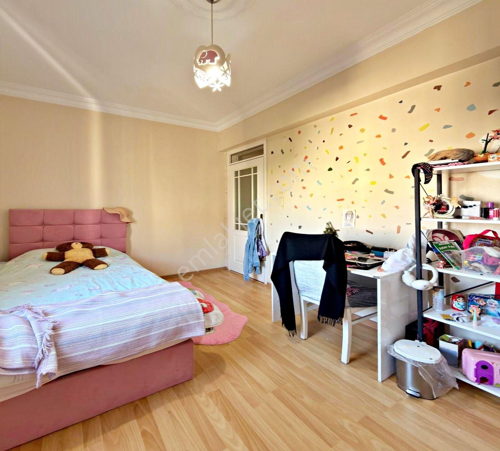 Barış Mah'de Merkezi Konumda Kat Mülkiyetli 3+1 Satılık Daire - Görsel 24