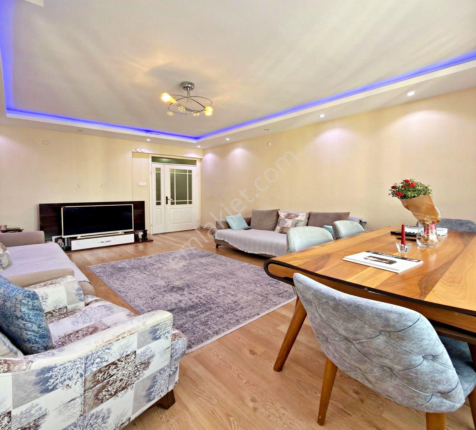 Barış Mah'de Merkezi Konumda Kat Mülkiyetli 3+1 Satılık Daire - Görsel 9