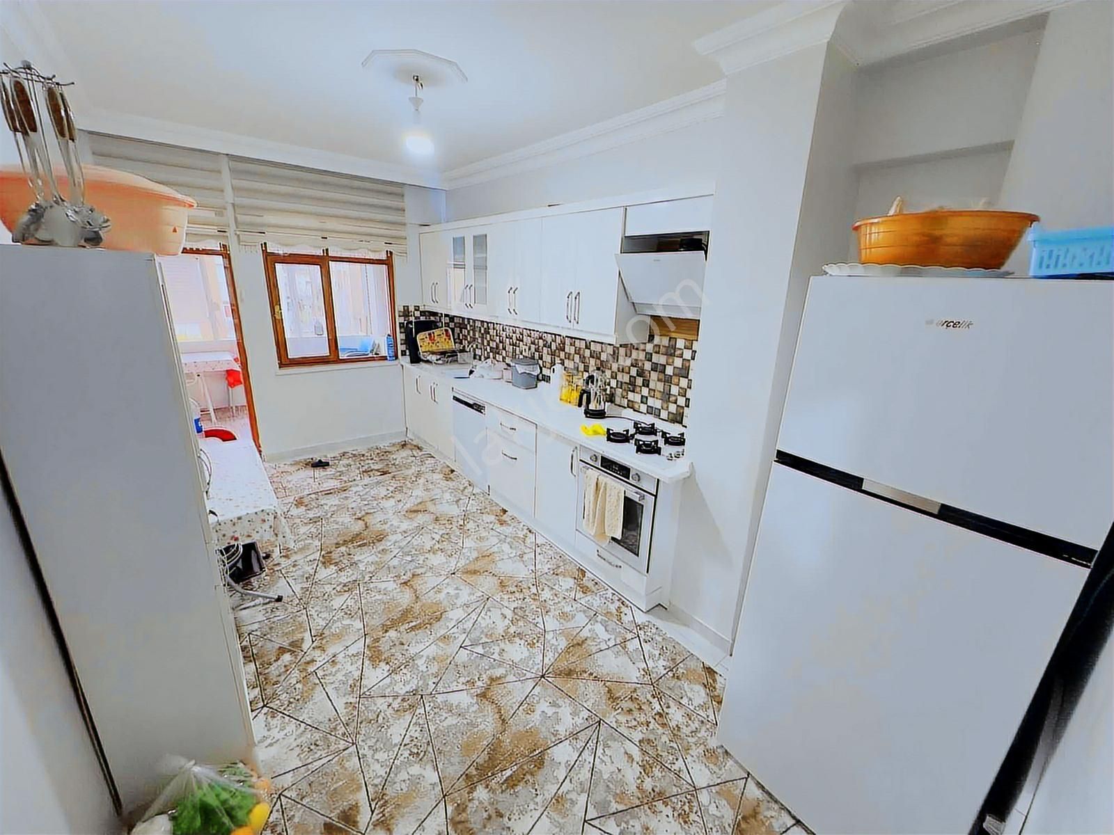 Konuksever Mahallesinde Gerçek 3+1 3. Kat 160 M2 Devasa Geniş - Görsel 12