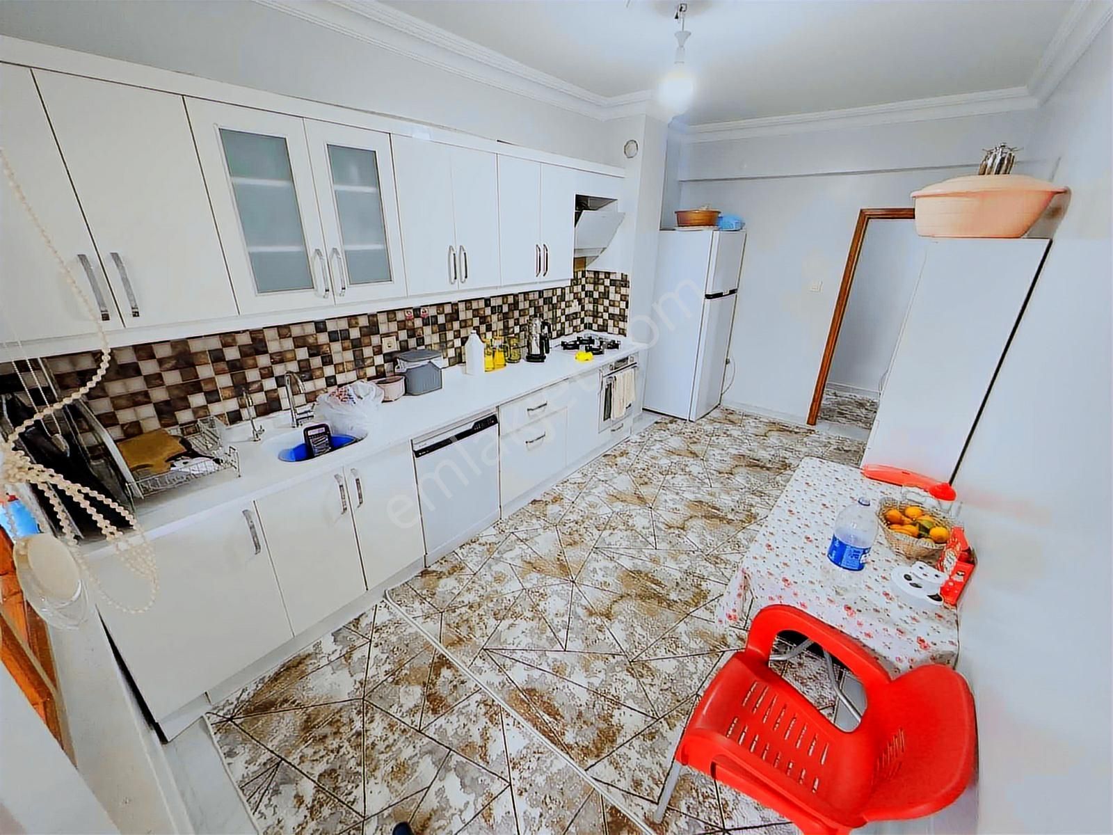 Konuksever Mahallesinde Gerçek 3+1 3. Kat 160 M2 Devasa Geniş - Görsel 22