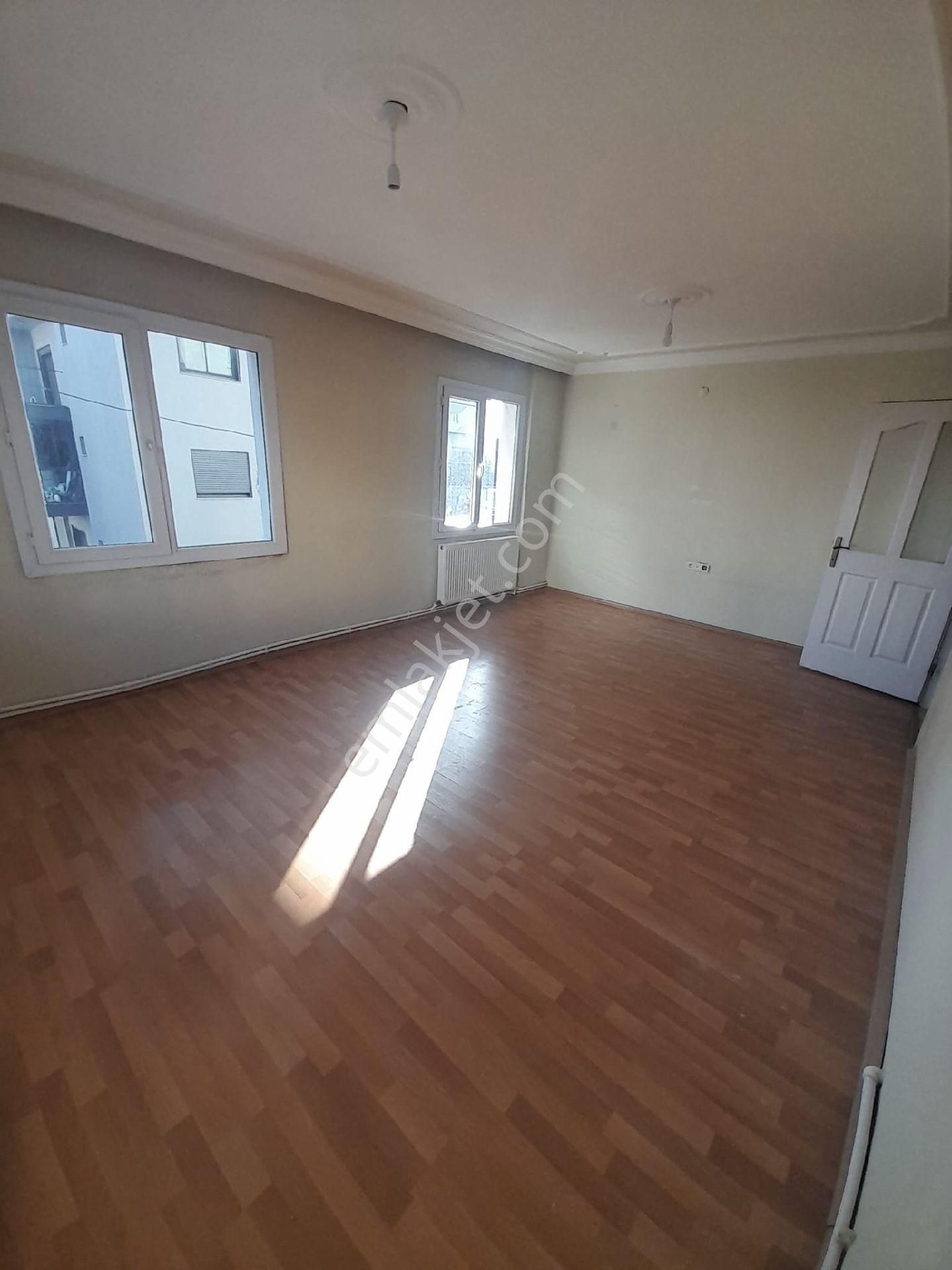 Ali Fuat Cebesoy Mahallesi'nde 3+1 Doğalgazlı Çift Cephe - Görsel 2