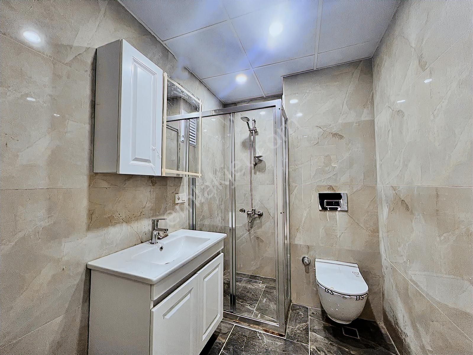 Beylikdüzü Gürpınar Çarşı İçinde Sıfır Lüks 2+1 Satılık Daire - Görsel 2
