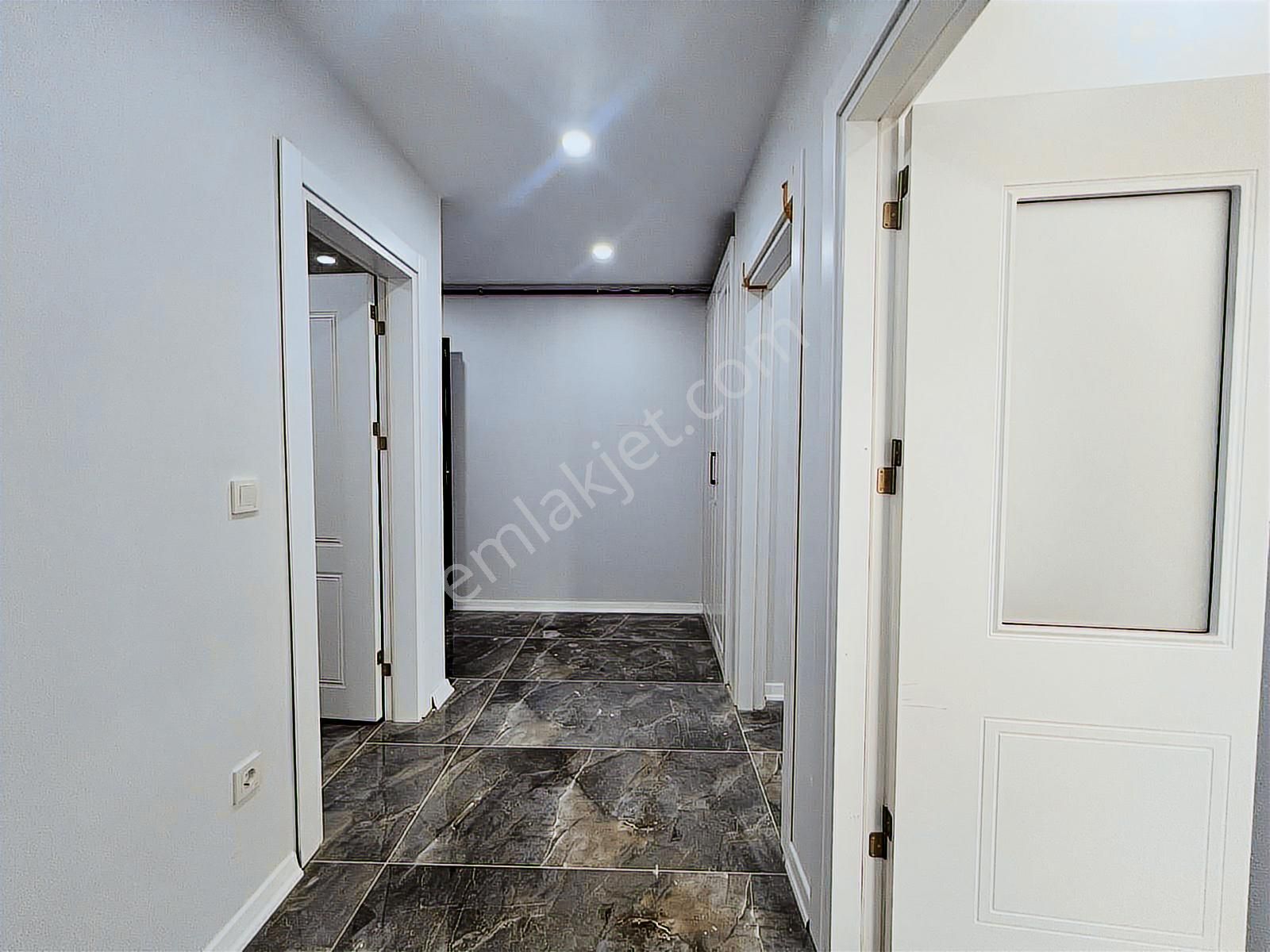 Beylikdüzü Gürpınar Çarşı İçinde Sıfır Lüks 2+1 Satılık Daire - Görsel 20