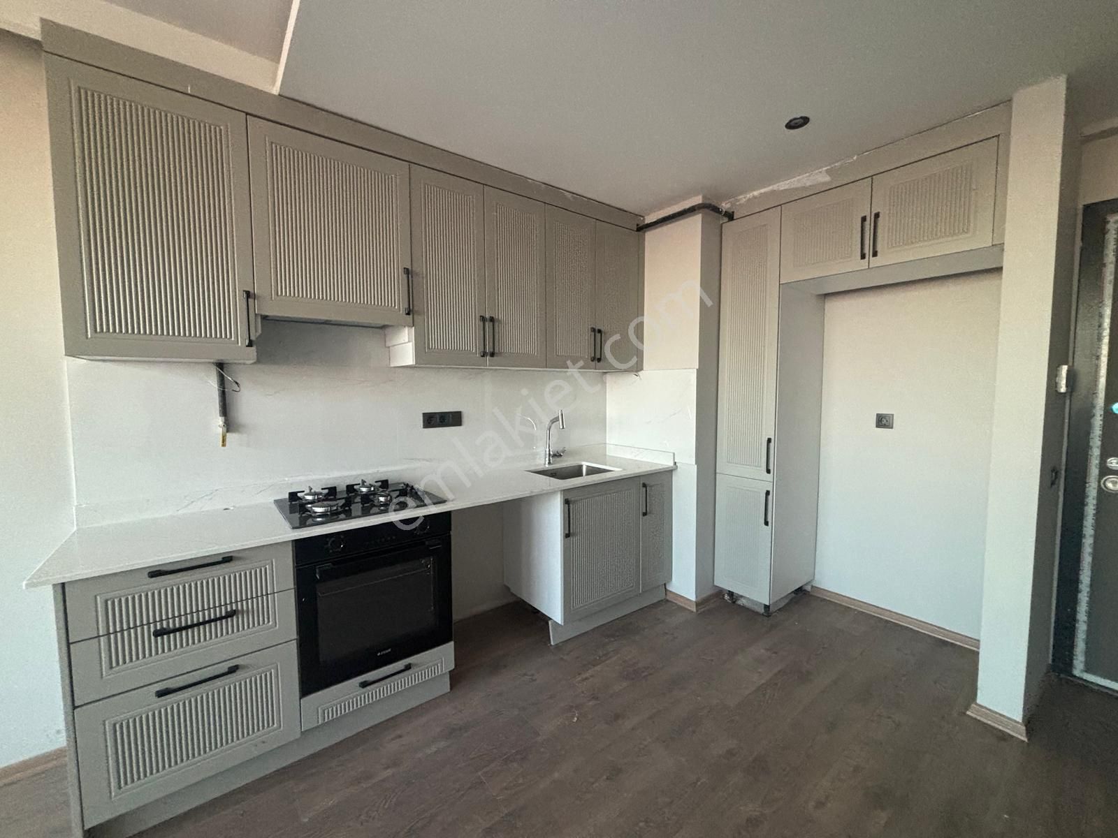 Alfa 'dan Esentepe'de Özel Güv.site İçerisnde 2+1 Kiralık - Görsel 2