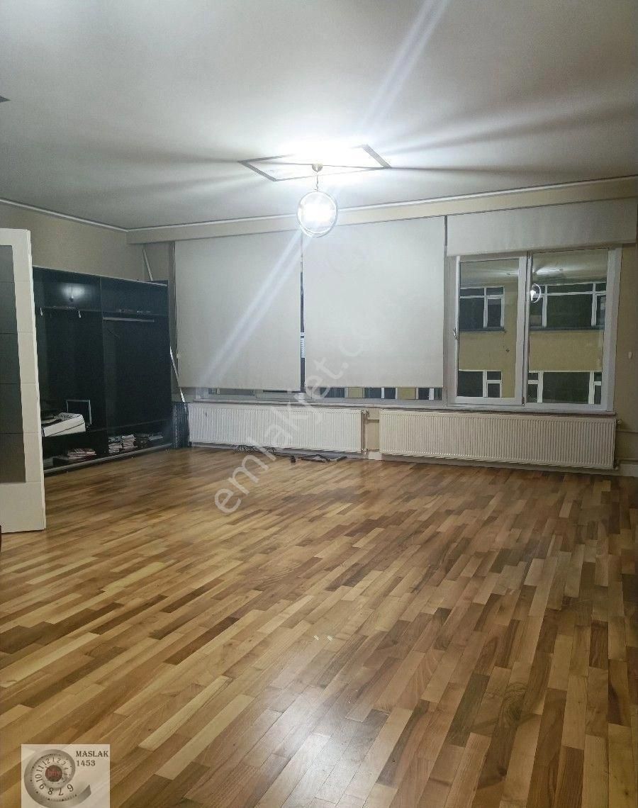 Teşvikiye Camisine 300 Metre 4.kat 3+1 135m2 Deniz Manzaralı Satılık---boş--- - Görsel 6
