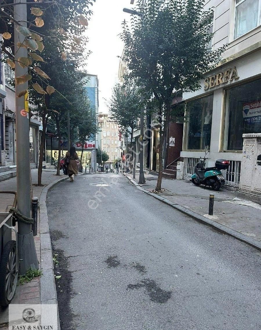. Nişantaşı Kevser Sokak’ta 200 M² Yüksek Giriş – Dekorlu Ticari Alan