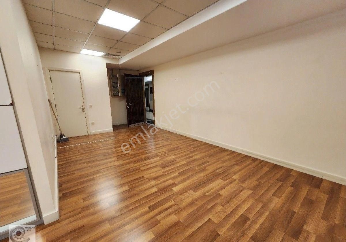 Maslak Noramin Plaza'da Kiralık 310m2 Dekorasyonlu Ofis - Görsel 11